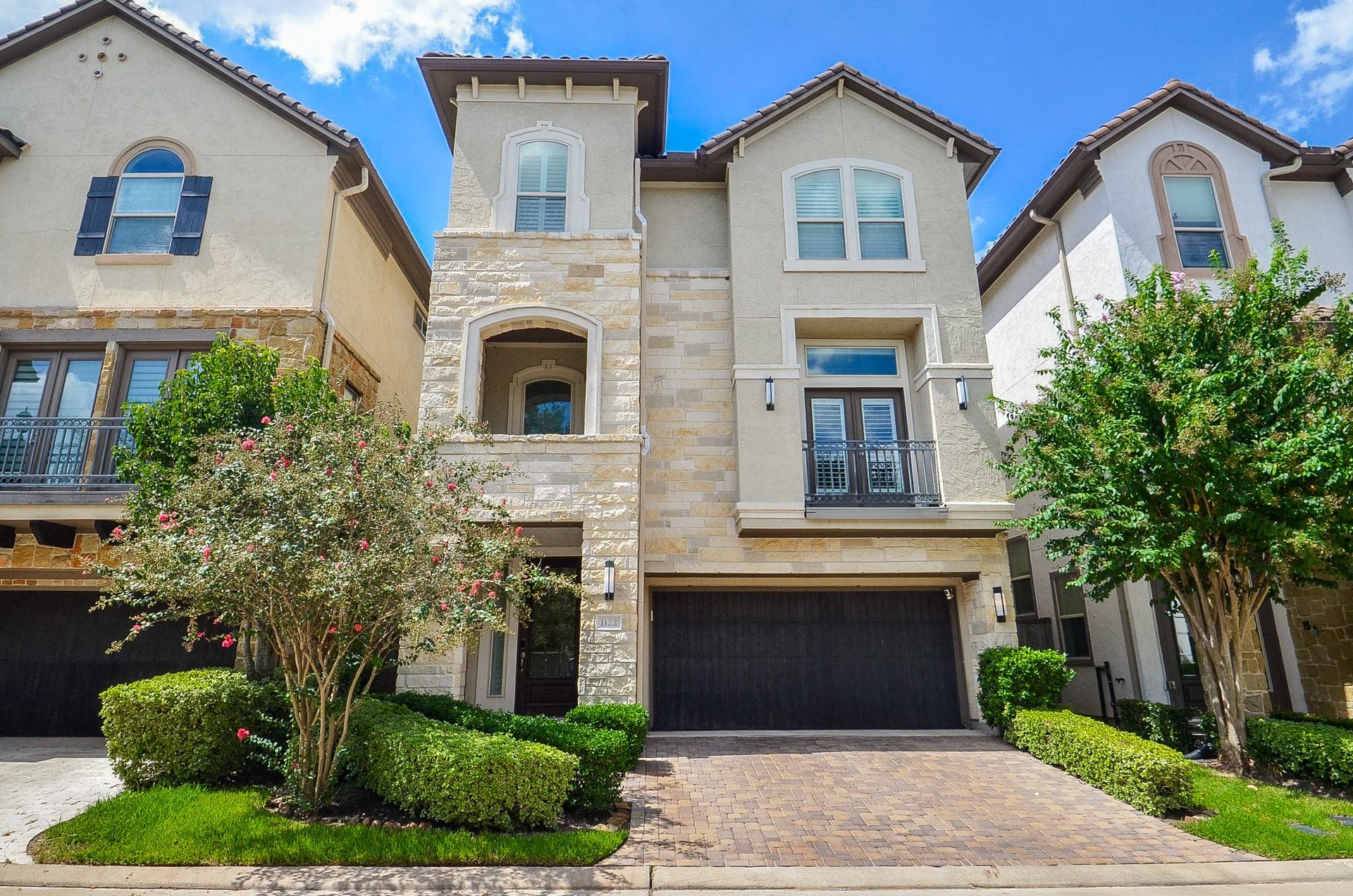 1122 Old Oyster Trail, Sugar Land, TX 77478