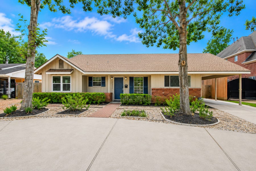 Property photo for 5139 Beechnut Street, Houston, TX