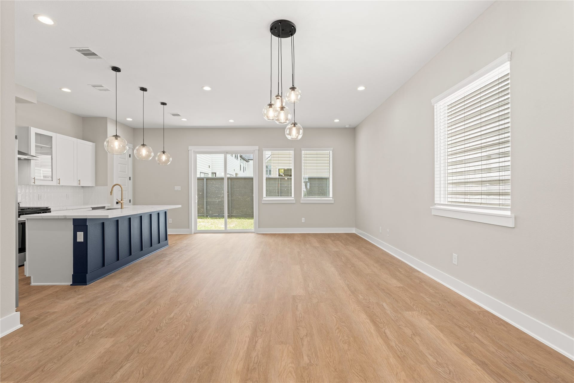 5925 Wheatley Lane, Houston, TX 77091