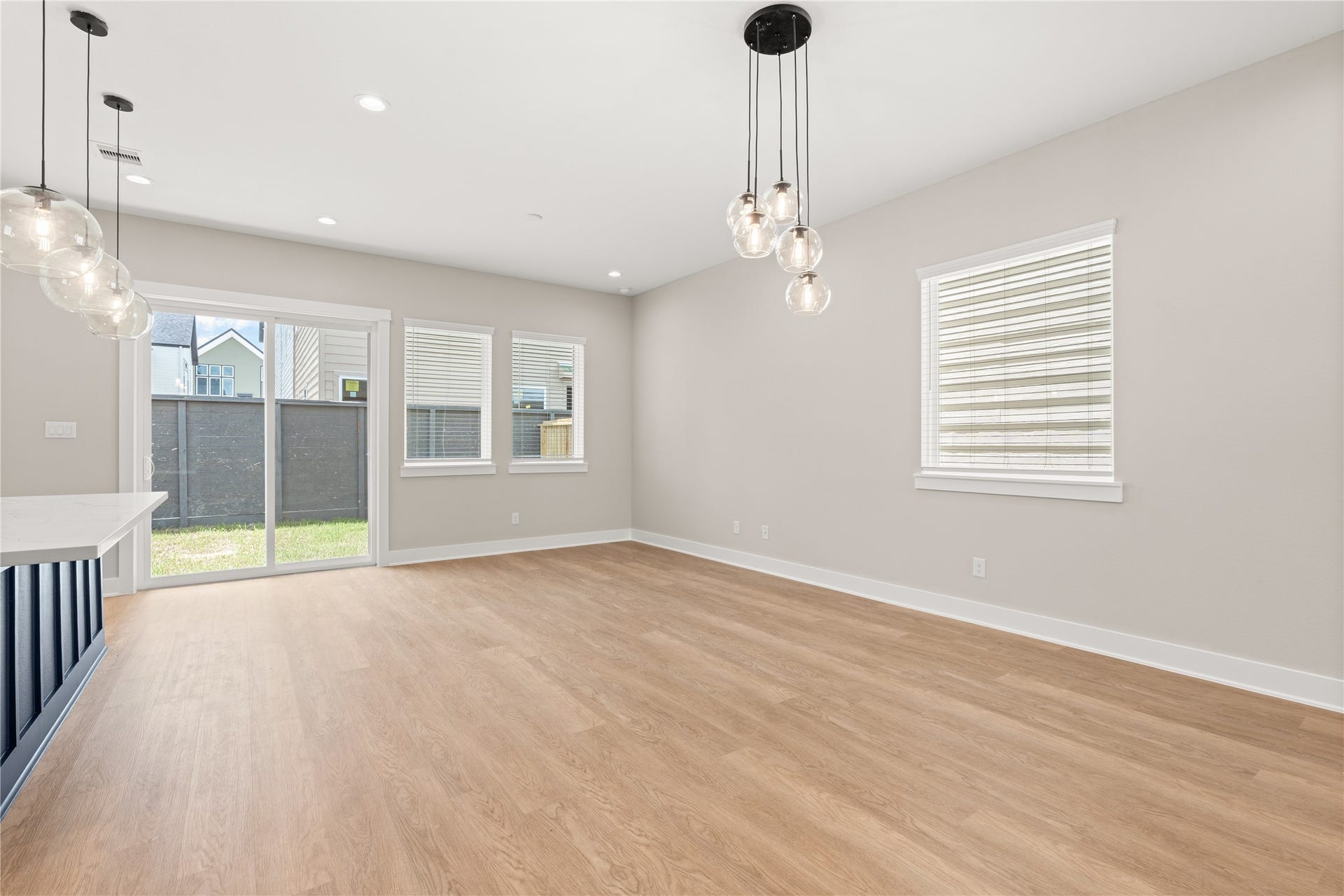 5925 Wheatley Lane, Houston, TX 77091