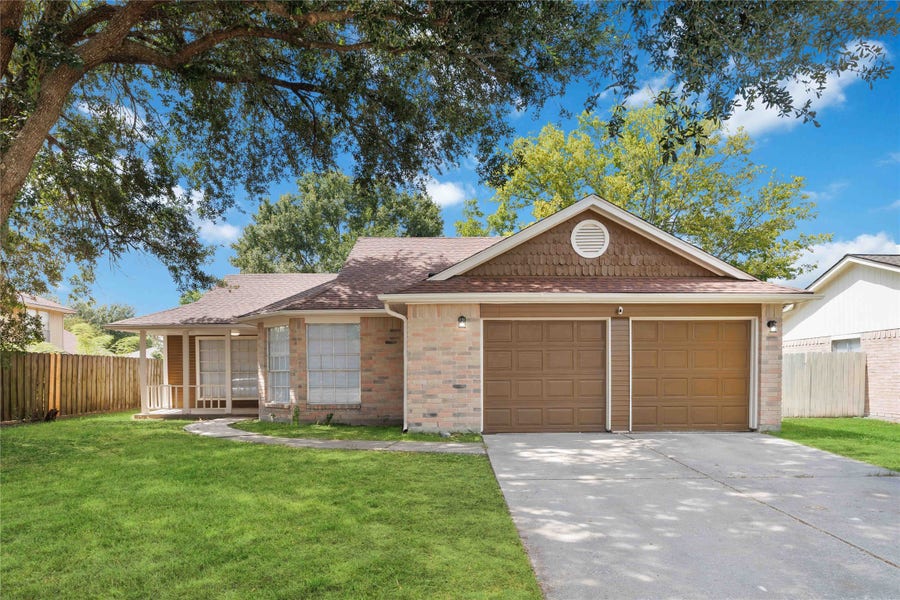 Property photo for 10727 Kentington Oak Drive, Humble, TX