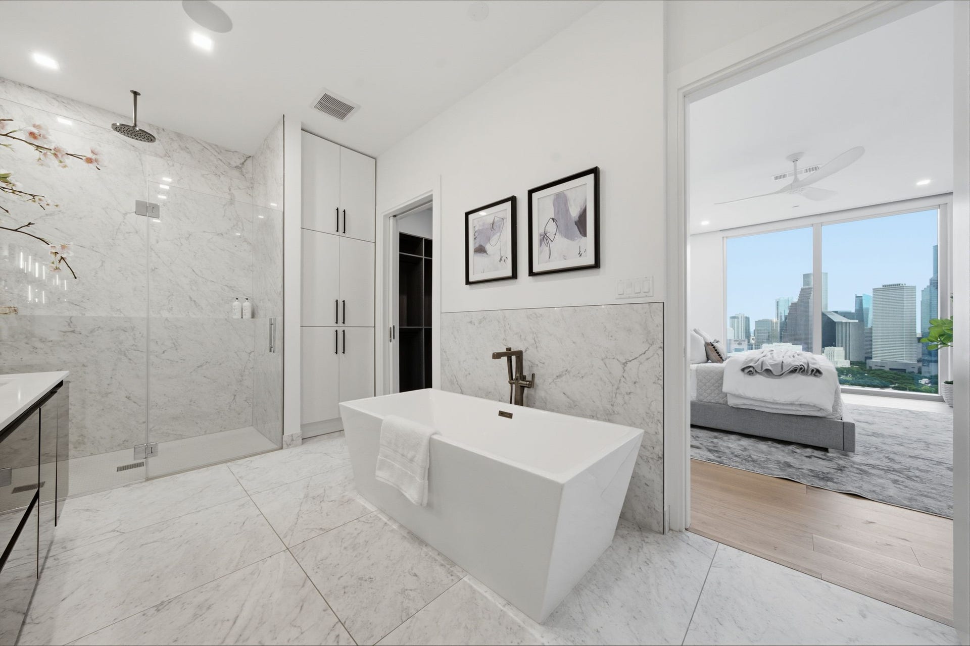 1711 Allen Parkway, #2705, Houston, TX 77019