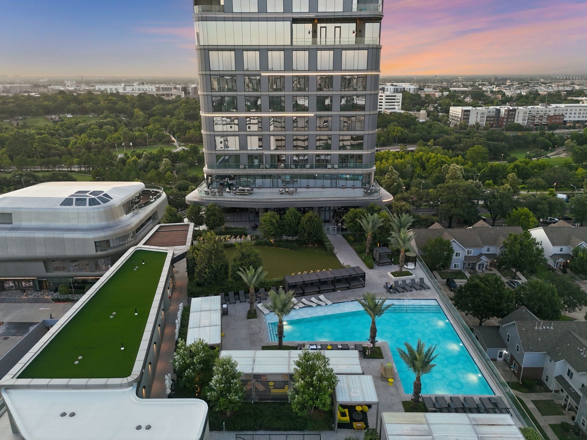 1711 Allen Parkway, #2705, Houston, TX 77019