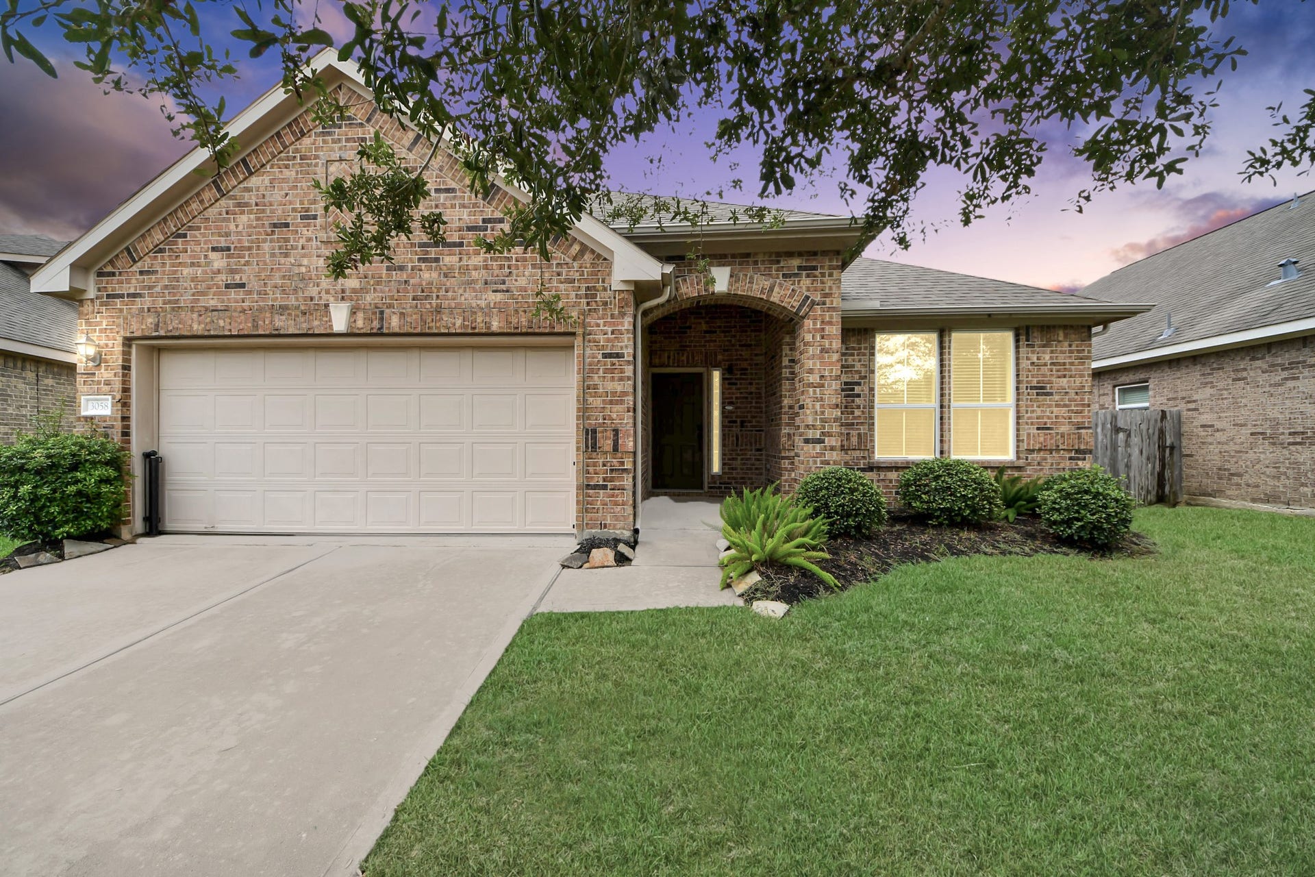 3058 Winterberry Lane, League City, TX 77539 3058 Winterberry Lane, League City, TX 77539