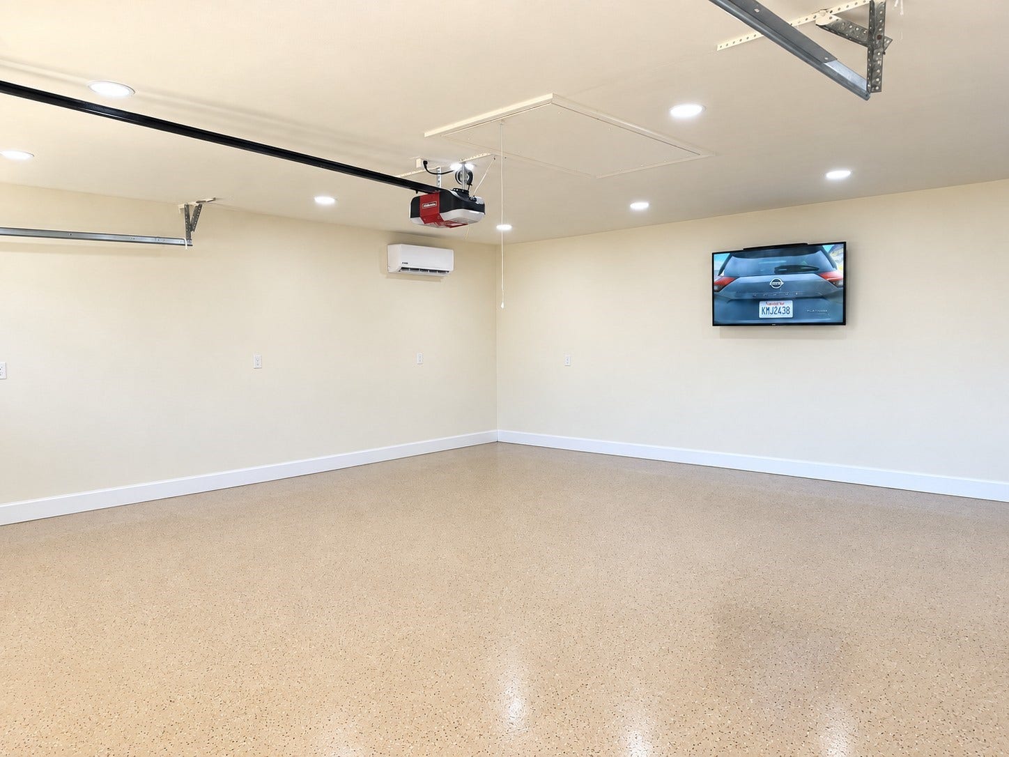Detached Garage/split ac
epoxy flooring