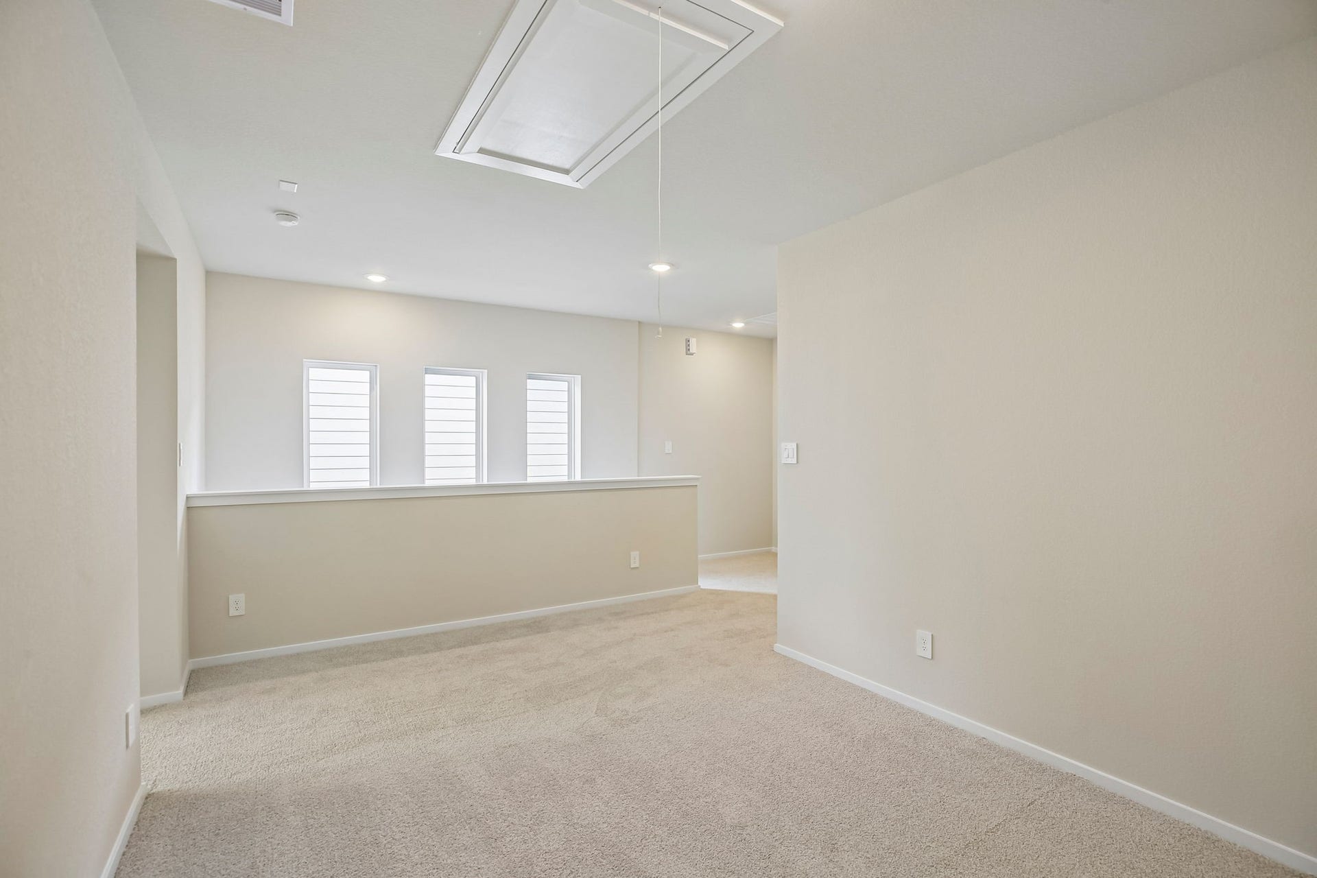 Photo is not of the actual home, but is an inspirational photo of the builder's model and may depict options, furnishings, and/or decorator features that are not included.
