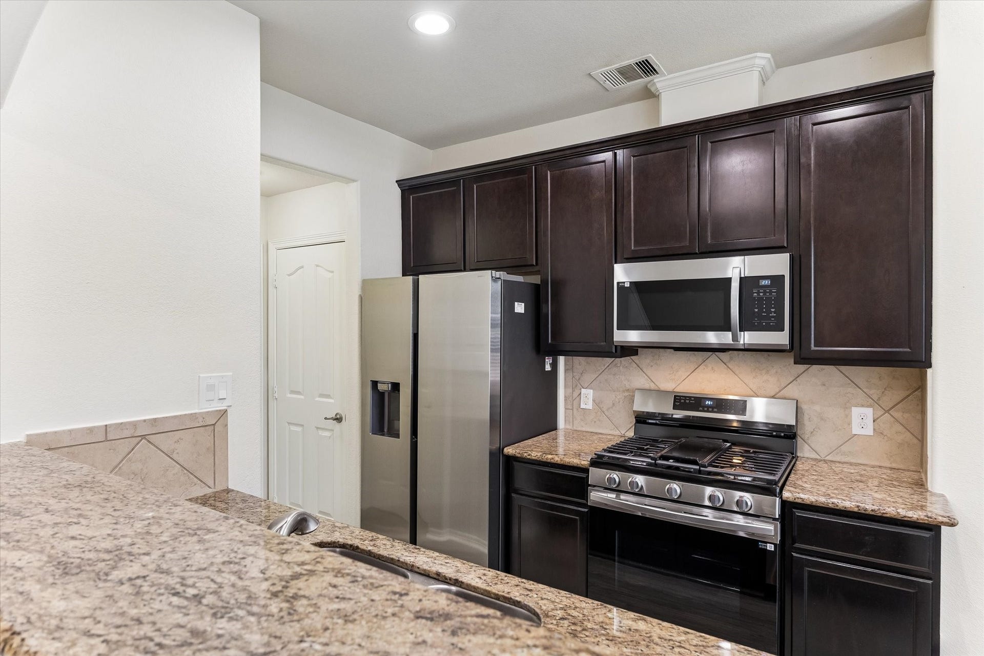 10942 Chazenwood Drive, Houston, TX 77064