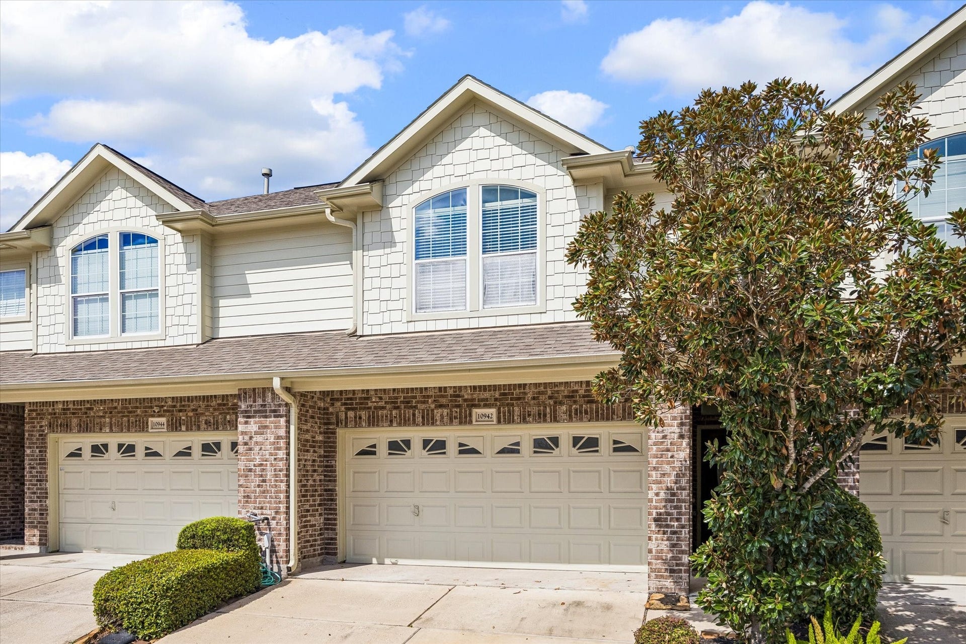 10942 Chazenwood Drive, Houston, TX 77064