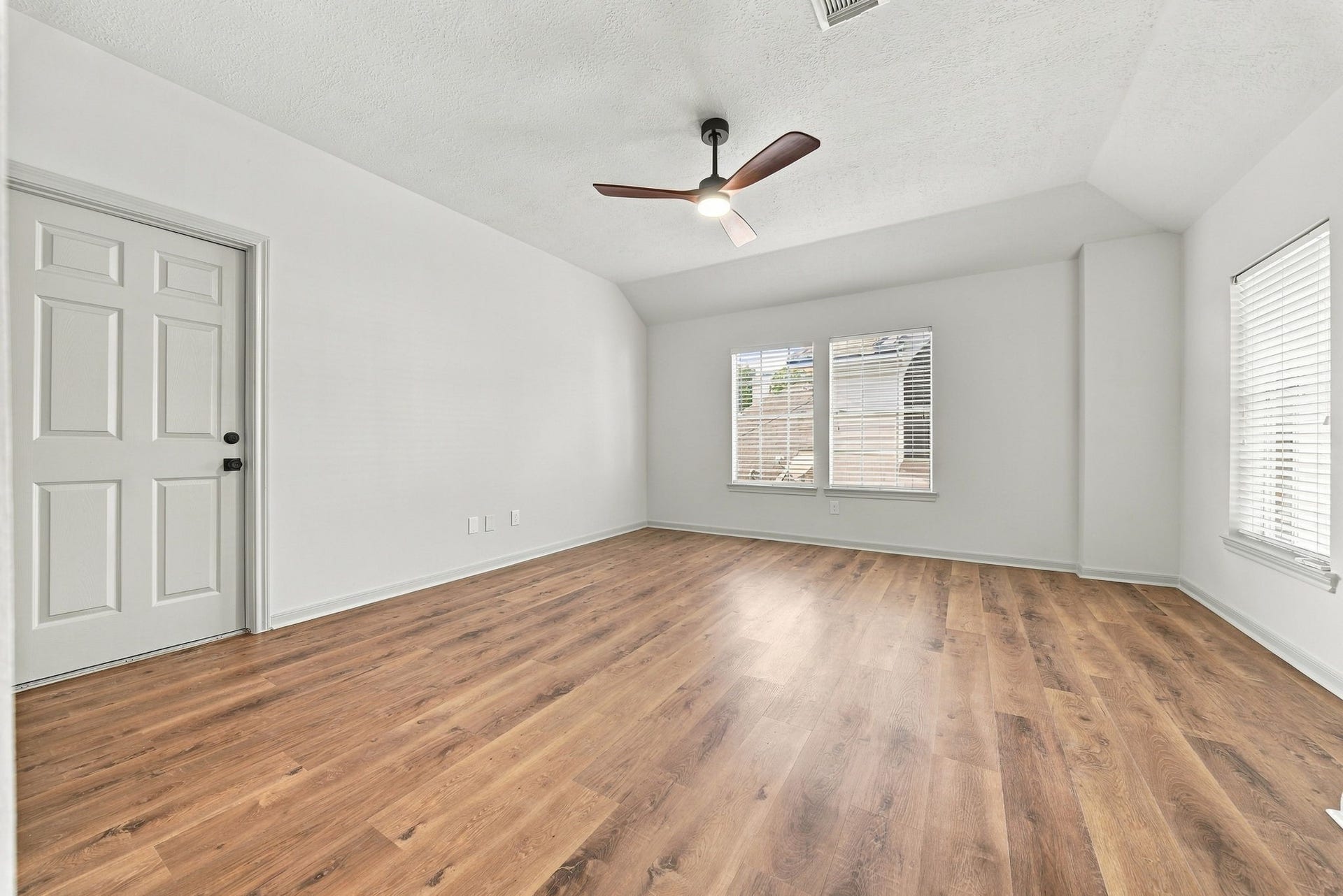 25707 White Springs Court, Spring, TX 77373