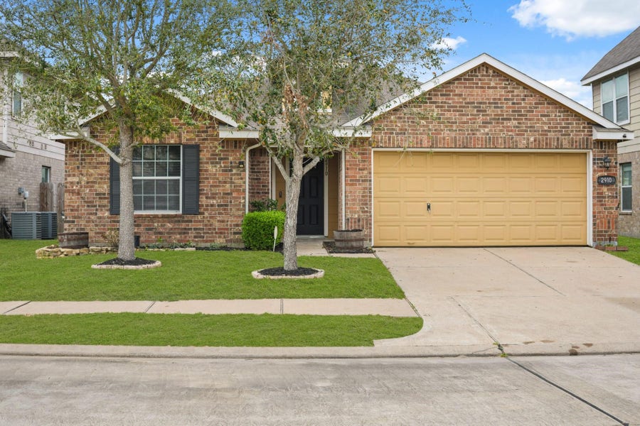 Property photo for 2910 Halcyon Time Trail, Houston, TX