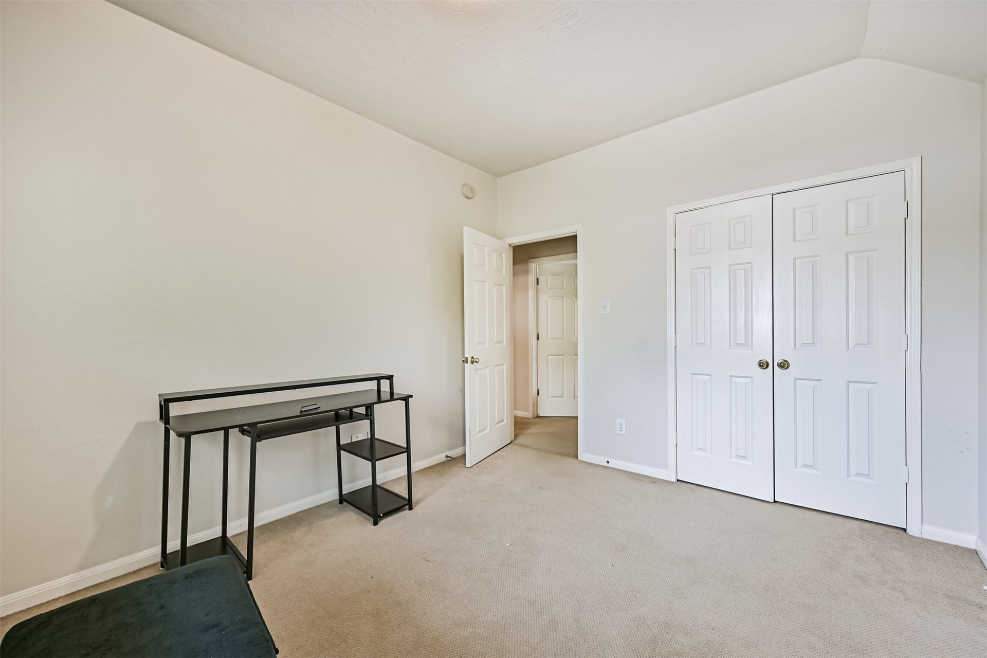 880 Shoal Pointe Lane, League City, TX 77573 880 Shoal Pointe Lane, League City, TX 77573