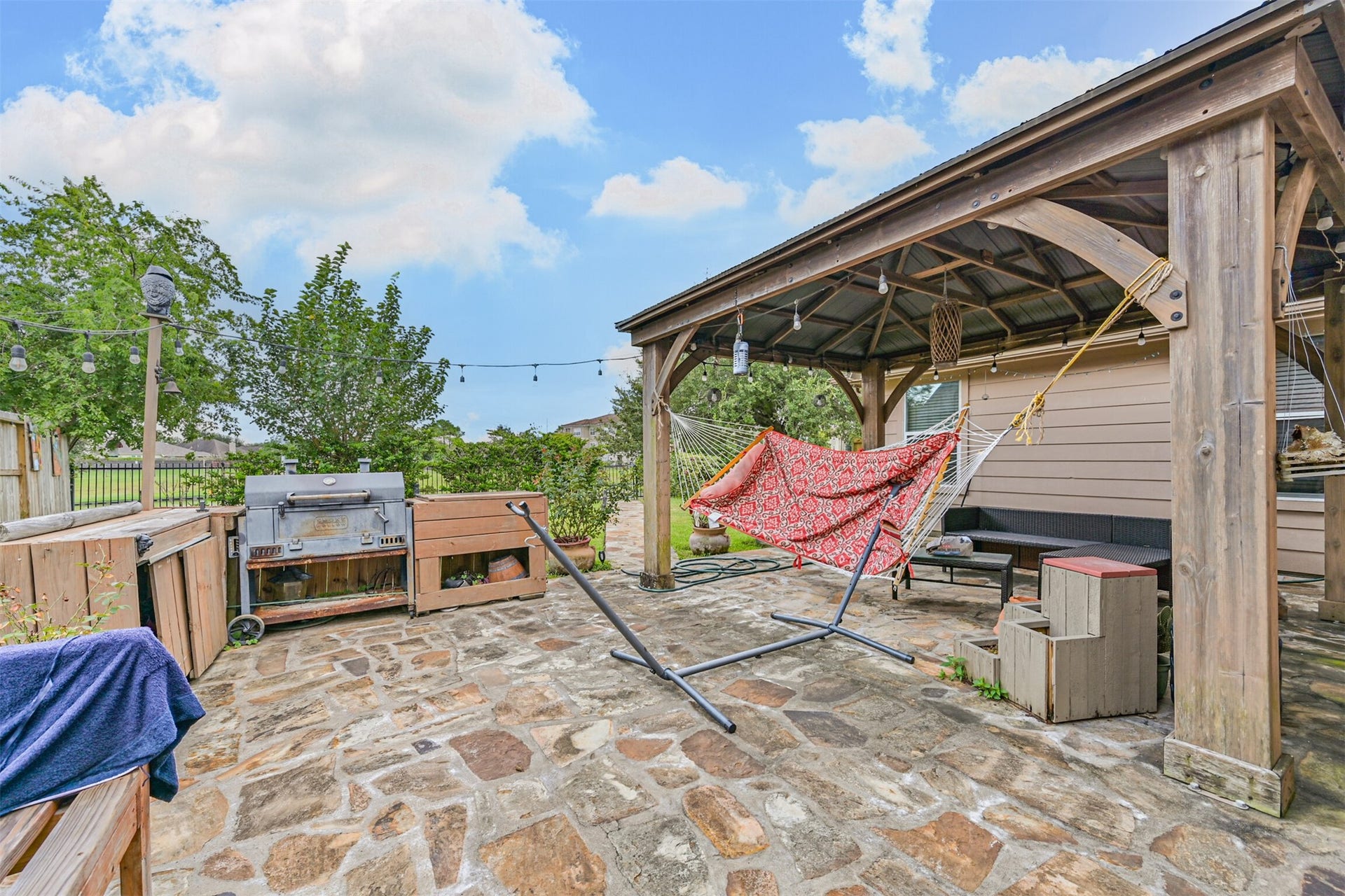880 Shoal Pointe Lane, League City, TX 77573 880 Shoal Pointe Lane, League City, TX 77573