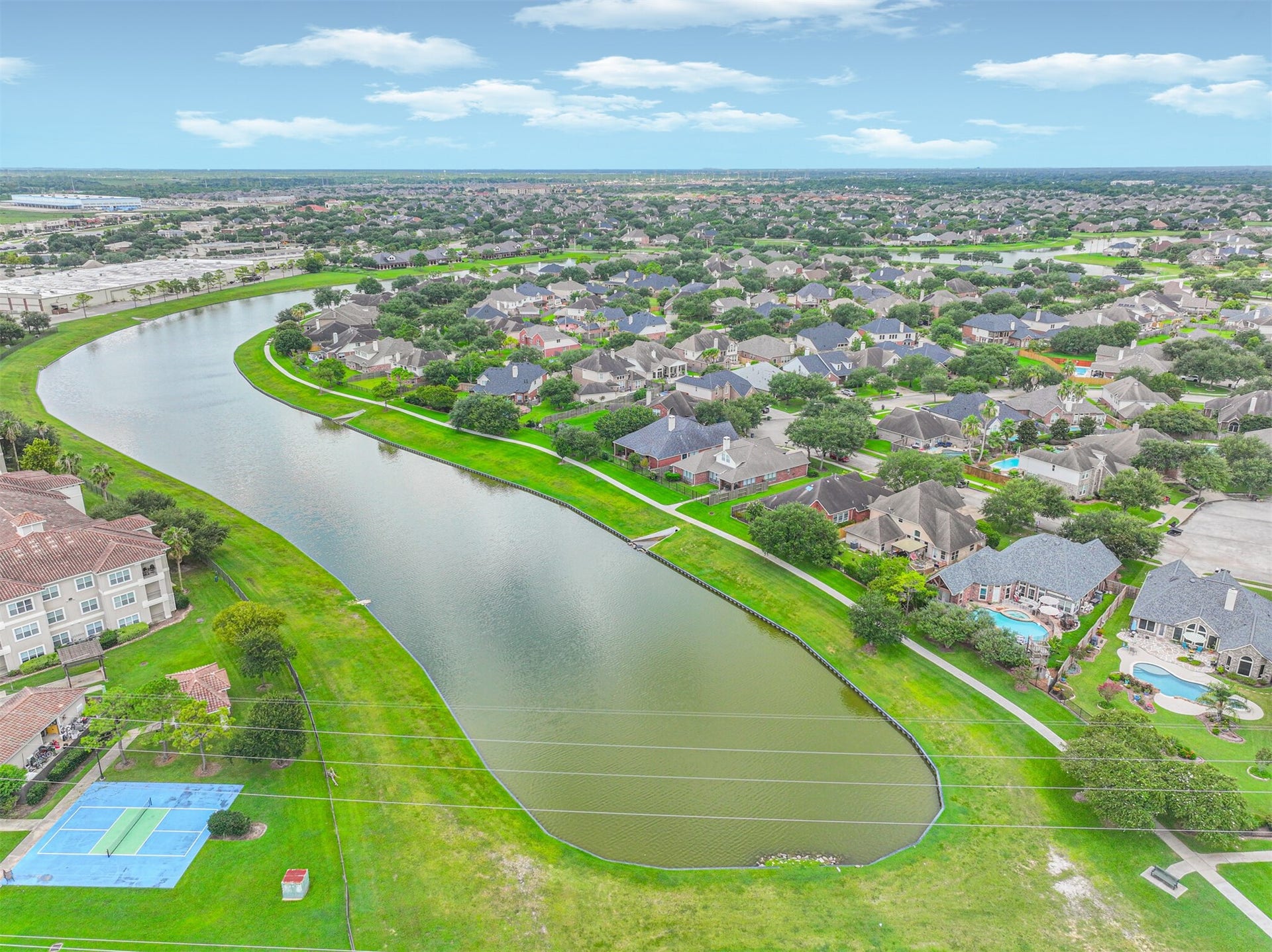 880 Shoal Pointe Lane, League City, TX 77573 880 Shoal Pointe Lane, League City, TX 77573