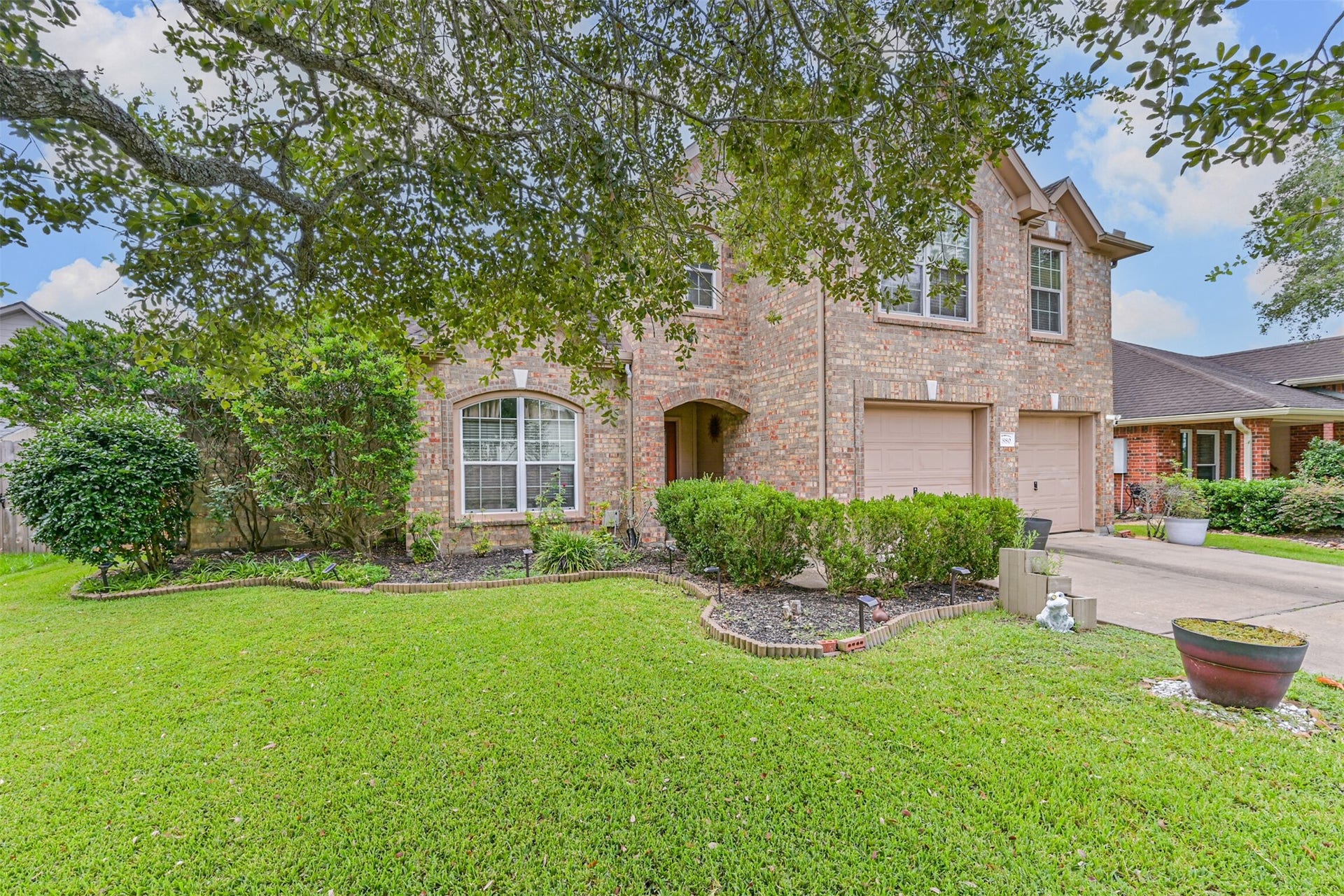 880 Shoal Pointe Lane, League City, TX 77573 880 Shoal Pointe Lane, League City, TX 77573