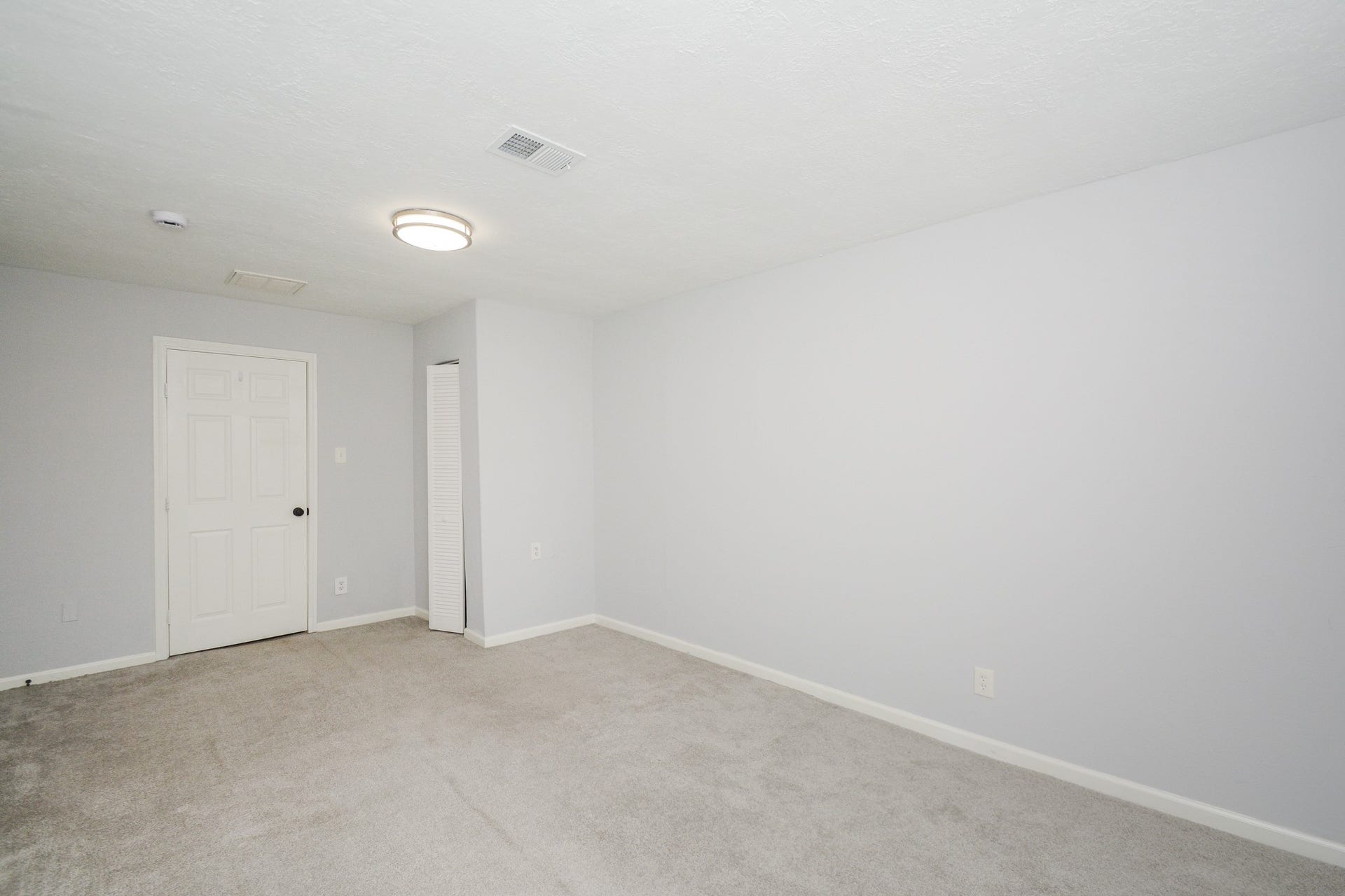 116 Oakmont Drive, Conroe, TX 77301 Bedroom.