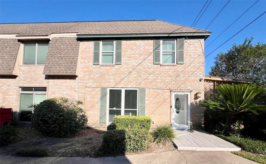 Property photo for 840 Threadneedle Street, #220, Houston, TX