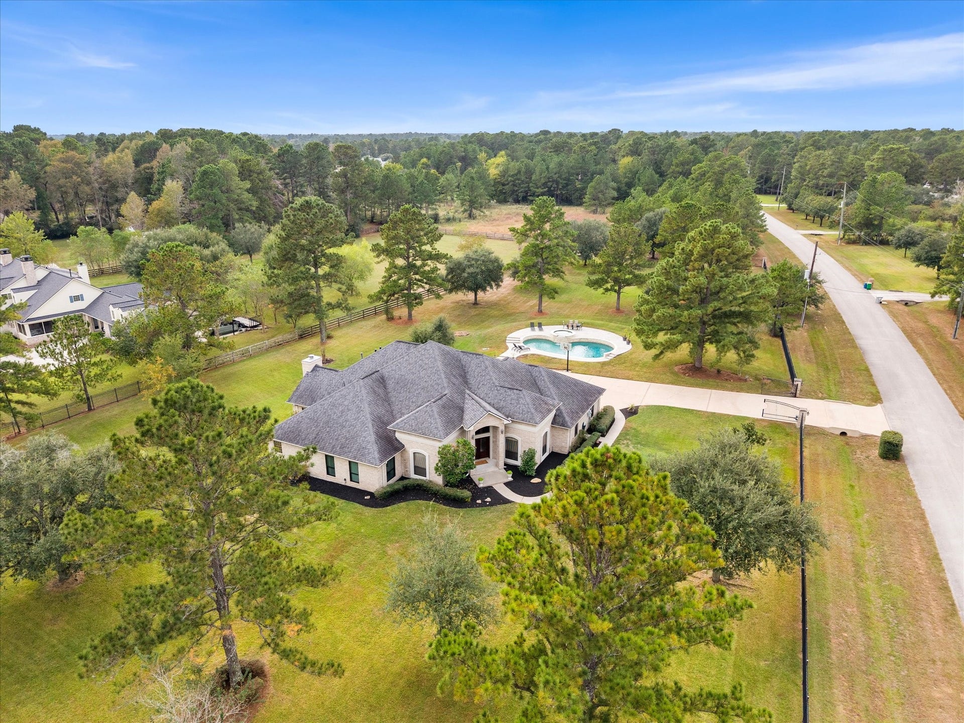 10231 Crestwater Circle, Magnolia, TX 77354 10231 Crestwater Circle, Magnolia, TX 77354