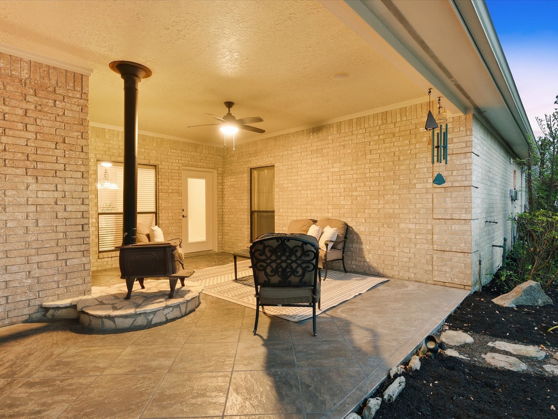10231 Crestwater Circle, Magnolia, TX 77354 10231 Crestwater Circle, Magnolia, TX 77354