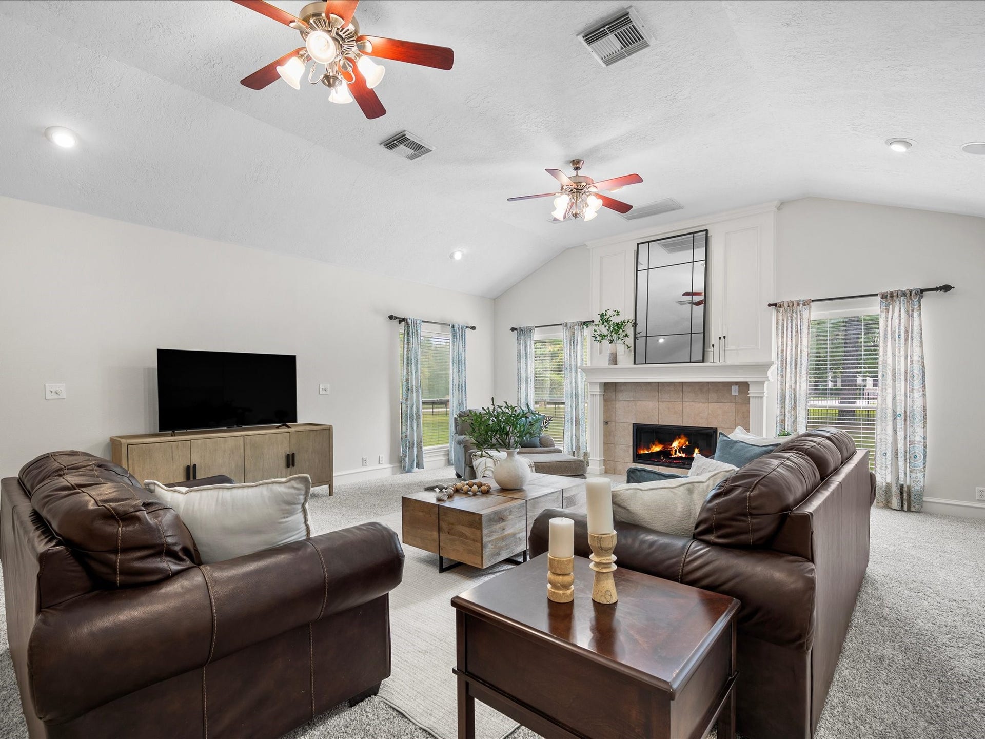 10231 Crestwater Circle, Magnolia, TX 77354 10231 Crestwater Circle, Magnolia, TX 77354