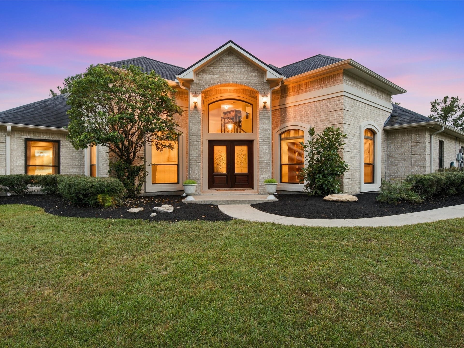 10231 Crestwater Circle, Magnolia, TX 77354 10231 Crestwater Circle, Magnolia, TX 77354