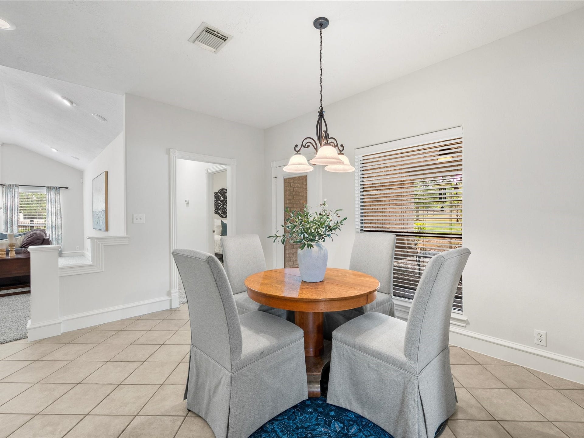 10231 Crestwater Circle, Magnolia, TX 77354 10231 Crestwater Circle, Magnolia, TX 77354