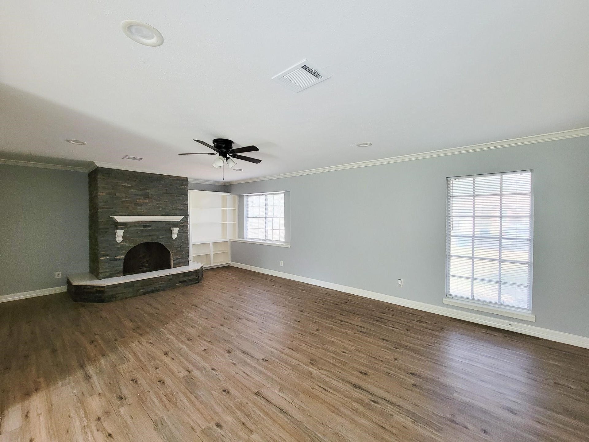 6109 Arthington Street, Houston, TX 77053 6109 Arthington Street, Houston, TX 77053