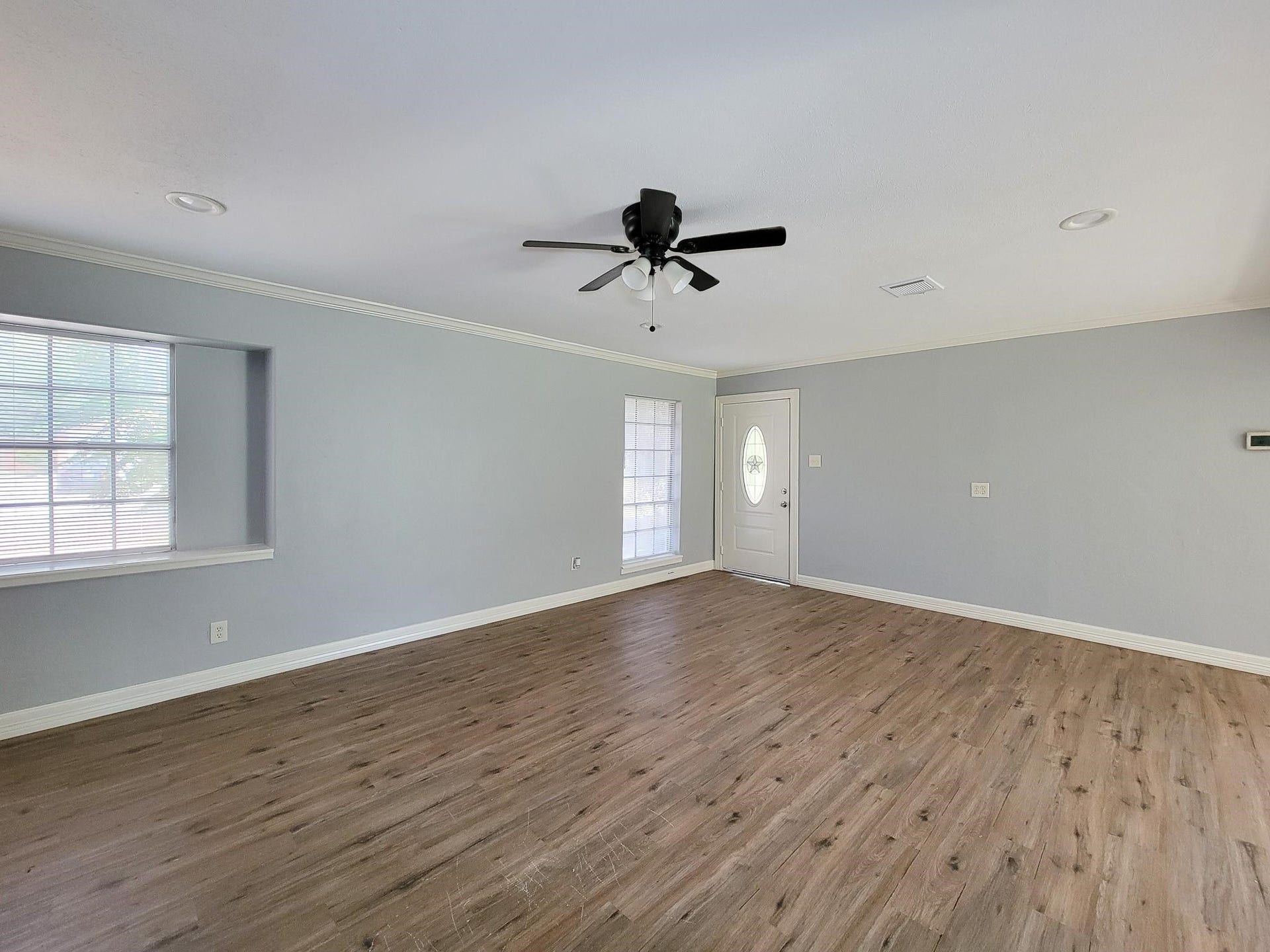 6109 Arthington Street, Houston, TX 77053 6109 Arthington Street, Houston, TX 77053