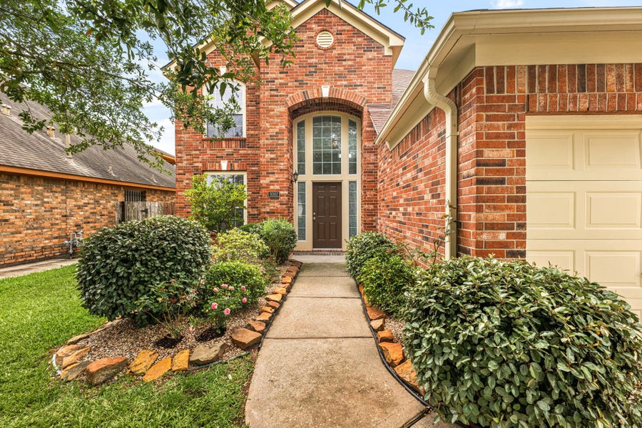 Property photo for 9302 Tracelawn Court, Humble, TX