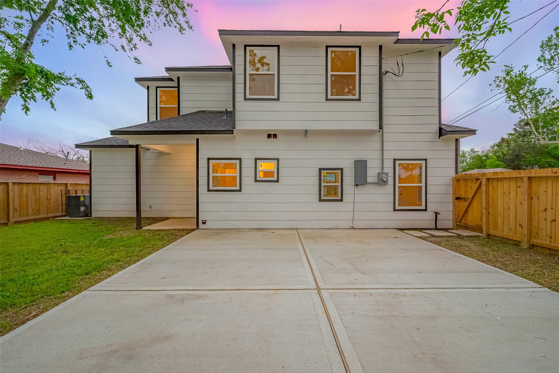 9003 Hilda Street, Houston, TX 77033