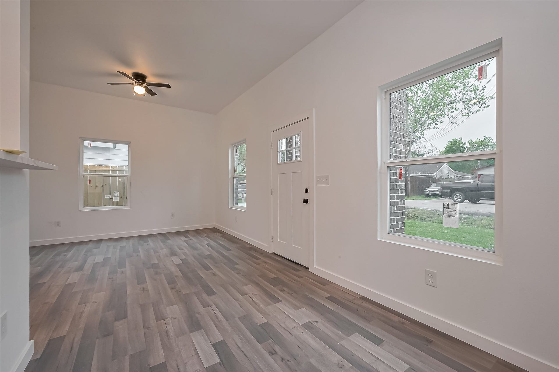 9003 Hilda Street, Houston, TX 77033