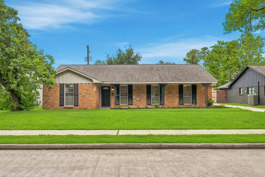 Property photo for 10503 Shadow Wood Drive, Houston, TX