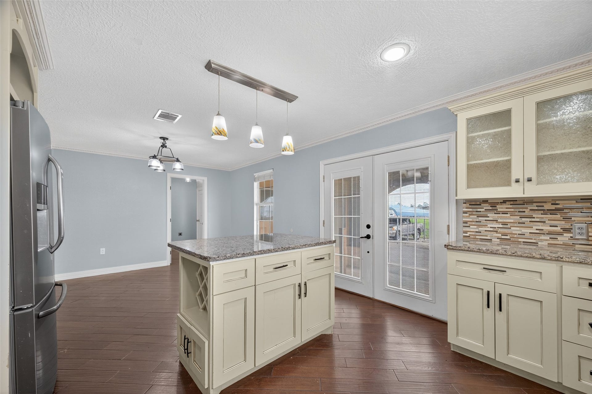 16809 Market Street, Channelview, TX 77530 16809 Market Street, Channelview, TX 77530