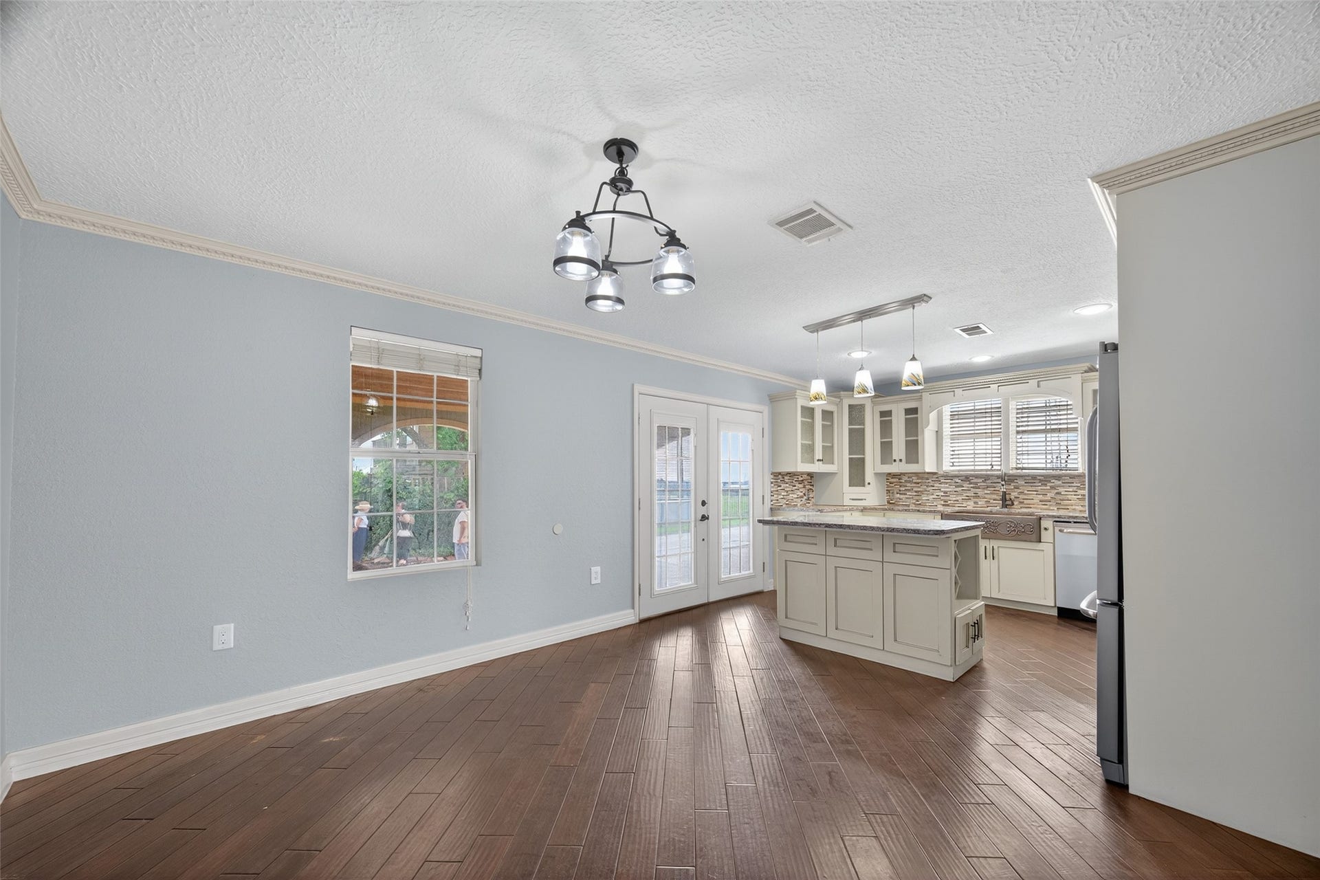 16809 Market Street, Channelview, TX 77530 16809 Market Street, Channelview, TX 77530