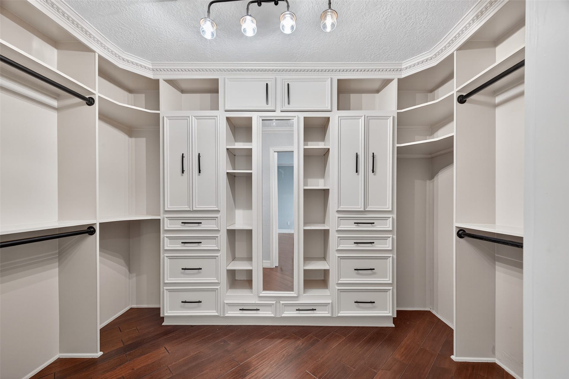 16809 Market Street, Channelview, TX 77530 16809 Market Street, Channelview, TX 77530