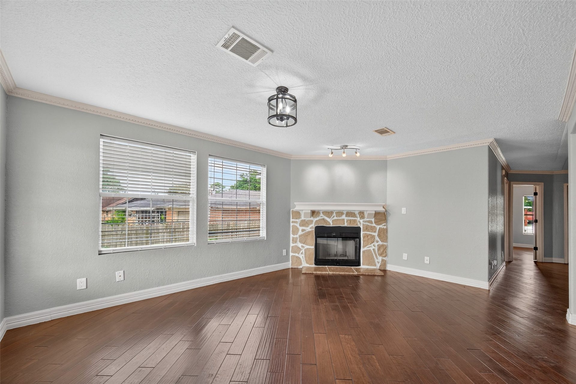 16809 Market Street, Channelview, TX 77530 16809 Market Street, Channelview, TX 77530