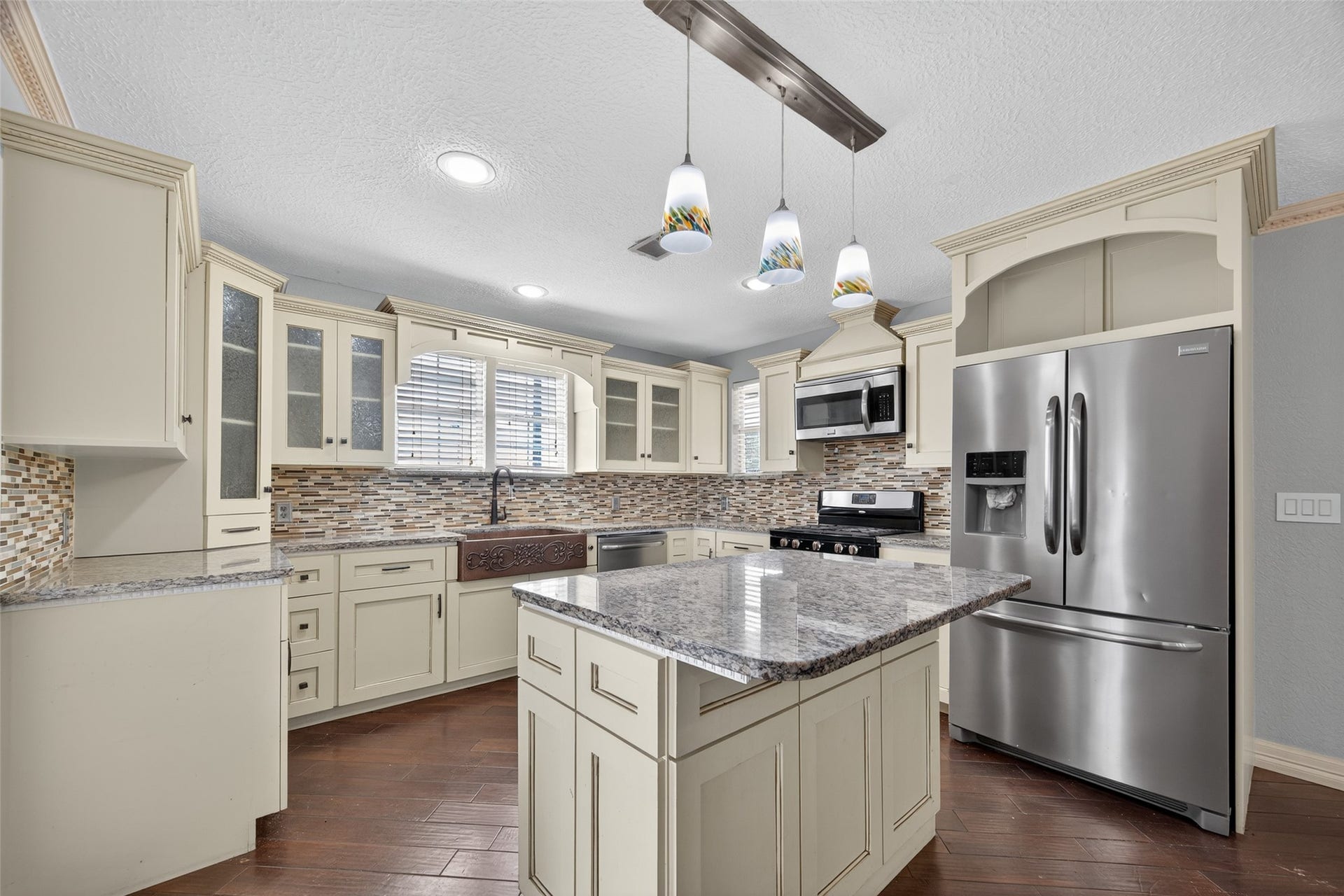 16809 Market Street, Channelview, TX 77530 16809 Market Street, Channelview, TX 77530