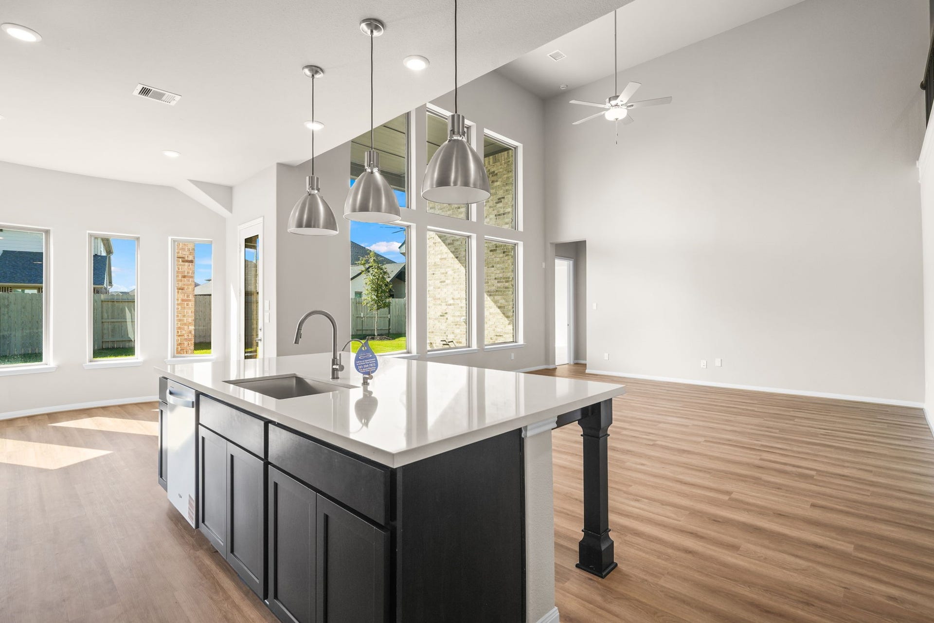 2510 Gleaming Pear Drive, Manvel, TX 77578 2510 Gleaming Pear Drive, Manvel, TX 77578