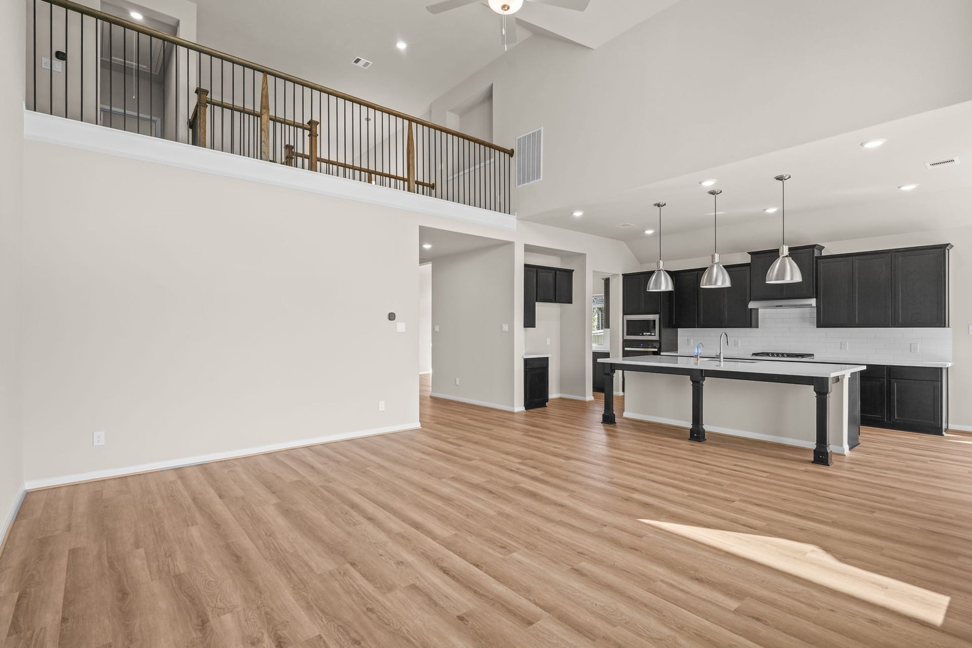 2510 Gleaming Pear Drive, Manvel, TX 77578 2510 Gleaming Pear Drive, Manvel, TX 77578