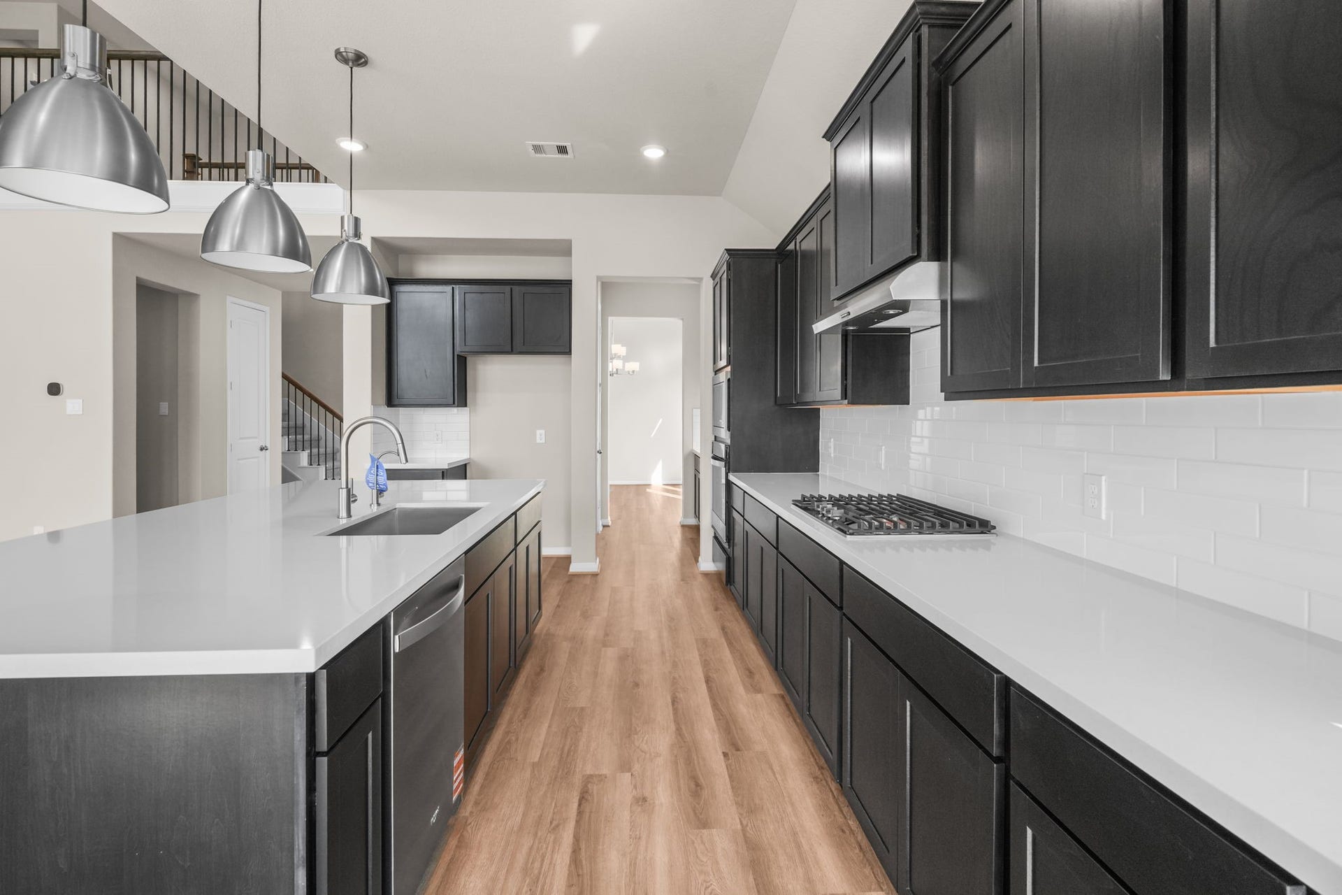 2510 Gleaming Pear Drive, Manvel, TX 77578 2510 Gleaming Pear Drive, Manvel, TX 77578