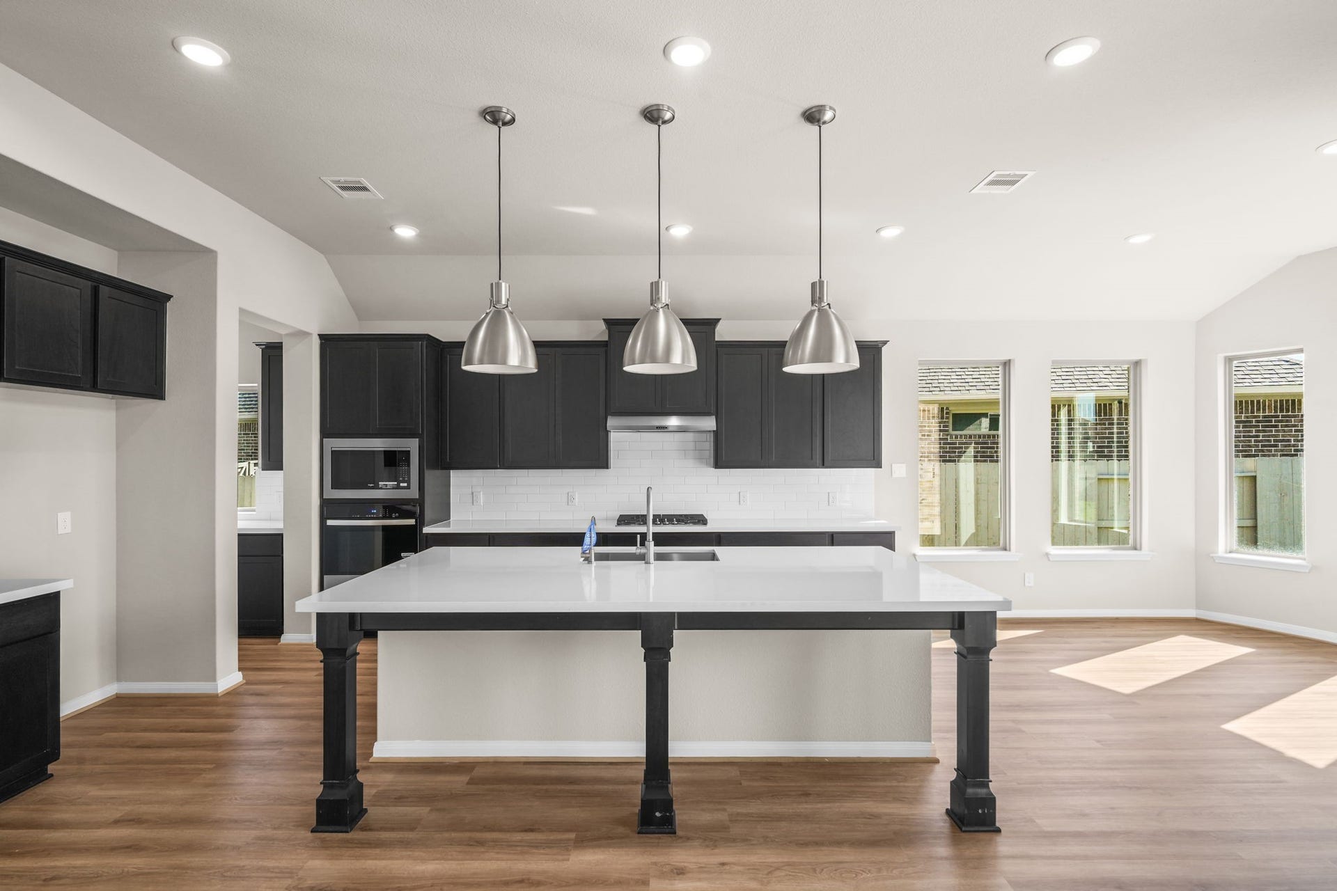 2510 Gleaming Pear Drive, Manvel, TX 77578 2510 Gleaming Pear Drive, Manvel, TX 77578