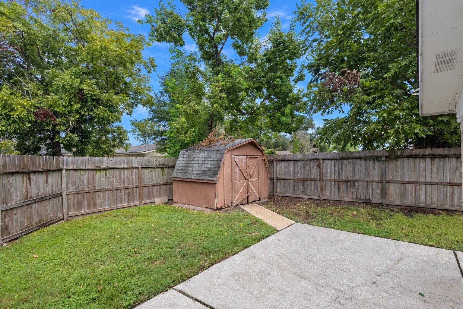 14007 Lorne Drive, Houston, TX 77049 14007 Lorne Drive, Houston, TX 77049
