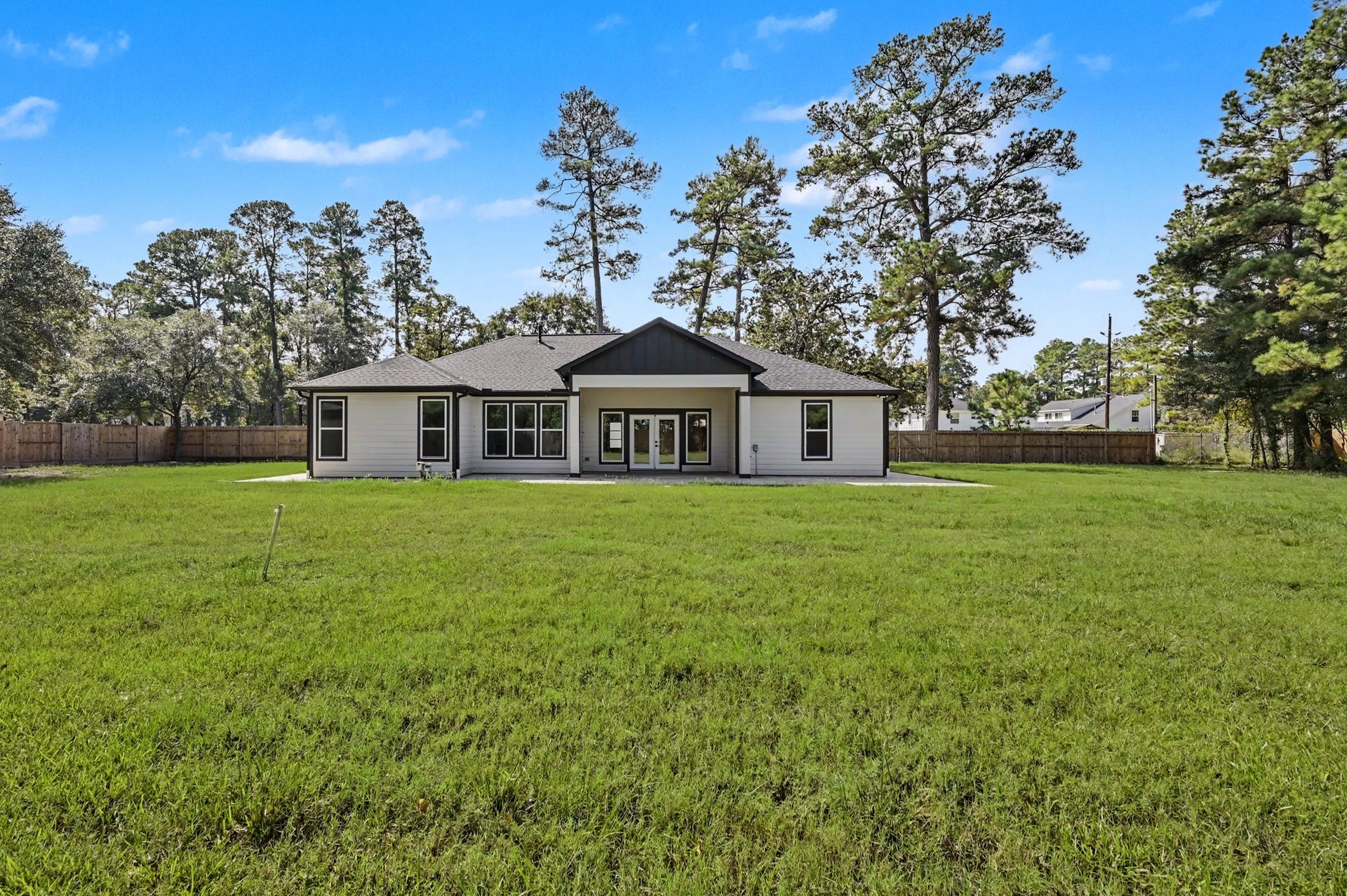 7500 Nickaburr Creek Drive, Magnolia, TX 77354