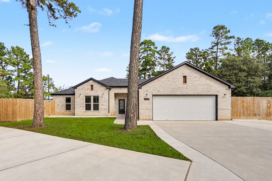 Property photo for 7500 Nickaburr Creek Drive, Magnolia, TX