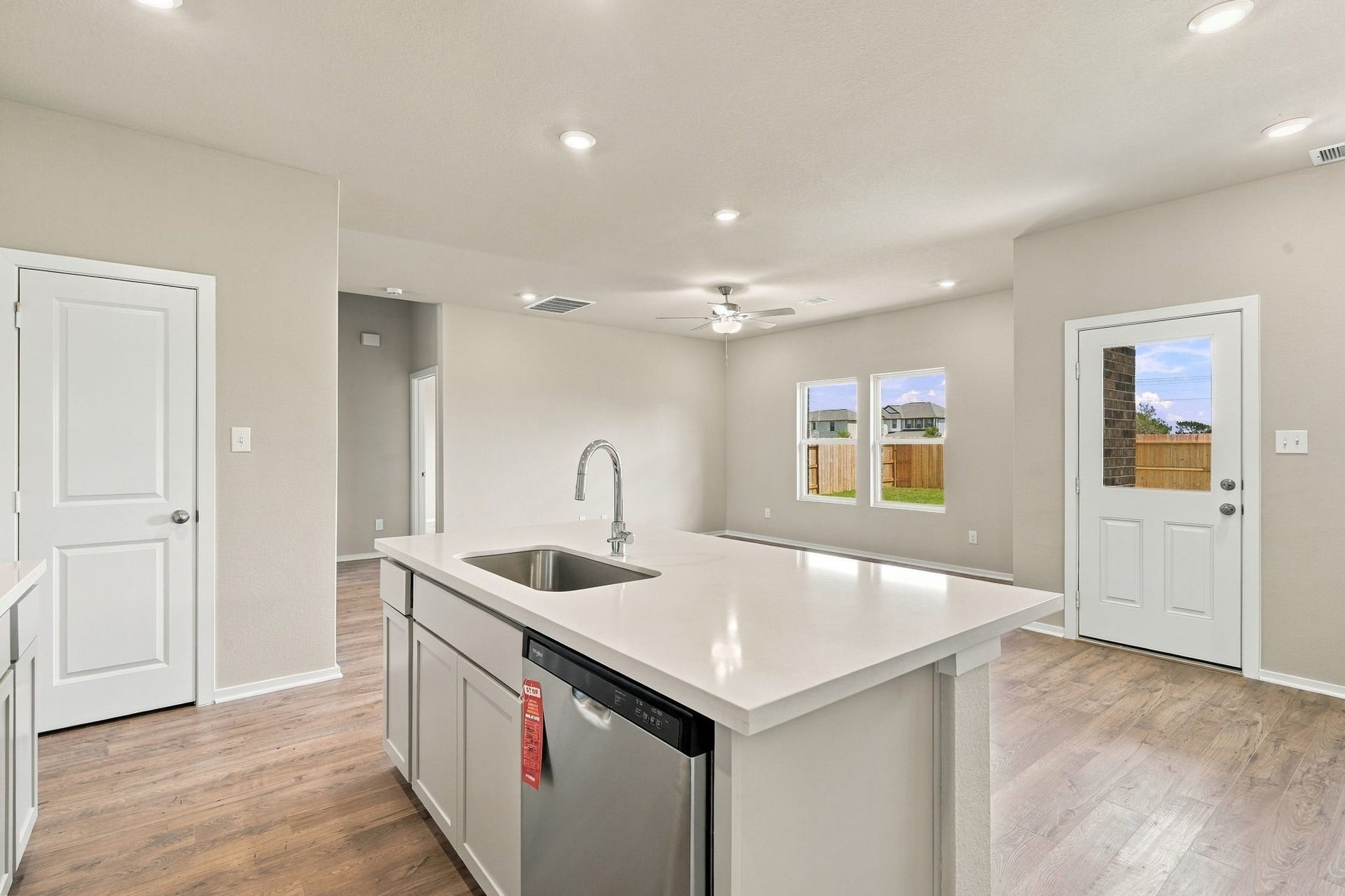 3530 Cardinal Pointe Drive, Angleton, TX 77515 3530 Cardinal Pointe Drive, Angleton, TX 77515