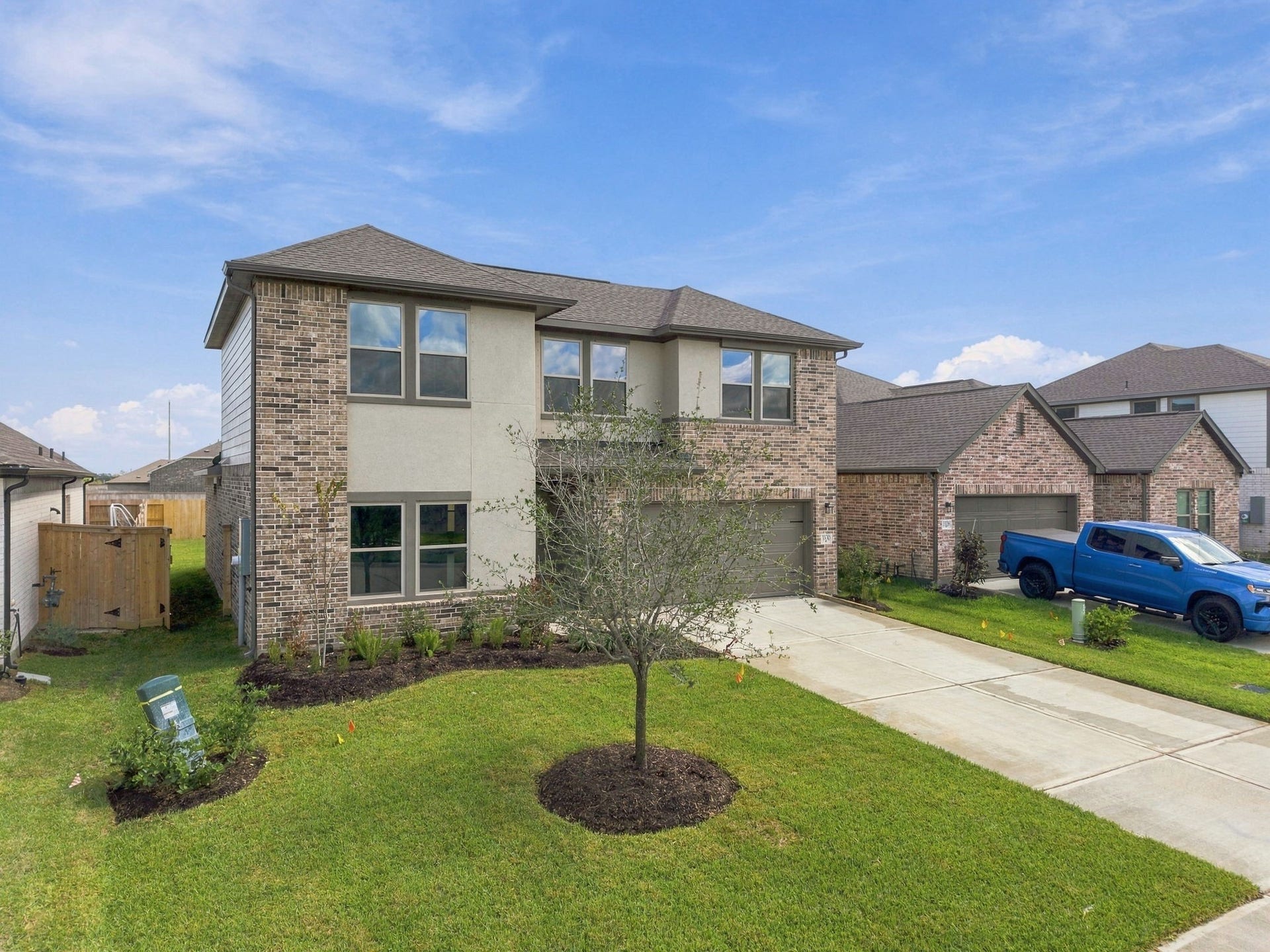 3530 Cardinal Pointe Drive, Angleton, TX 77515 3530 Cardinal Pointe Drive, Angleton, TX 77515
