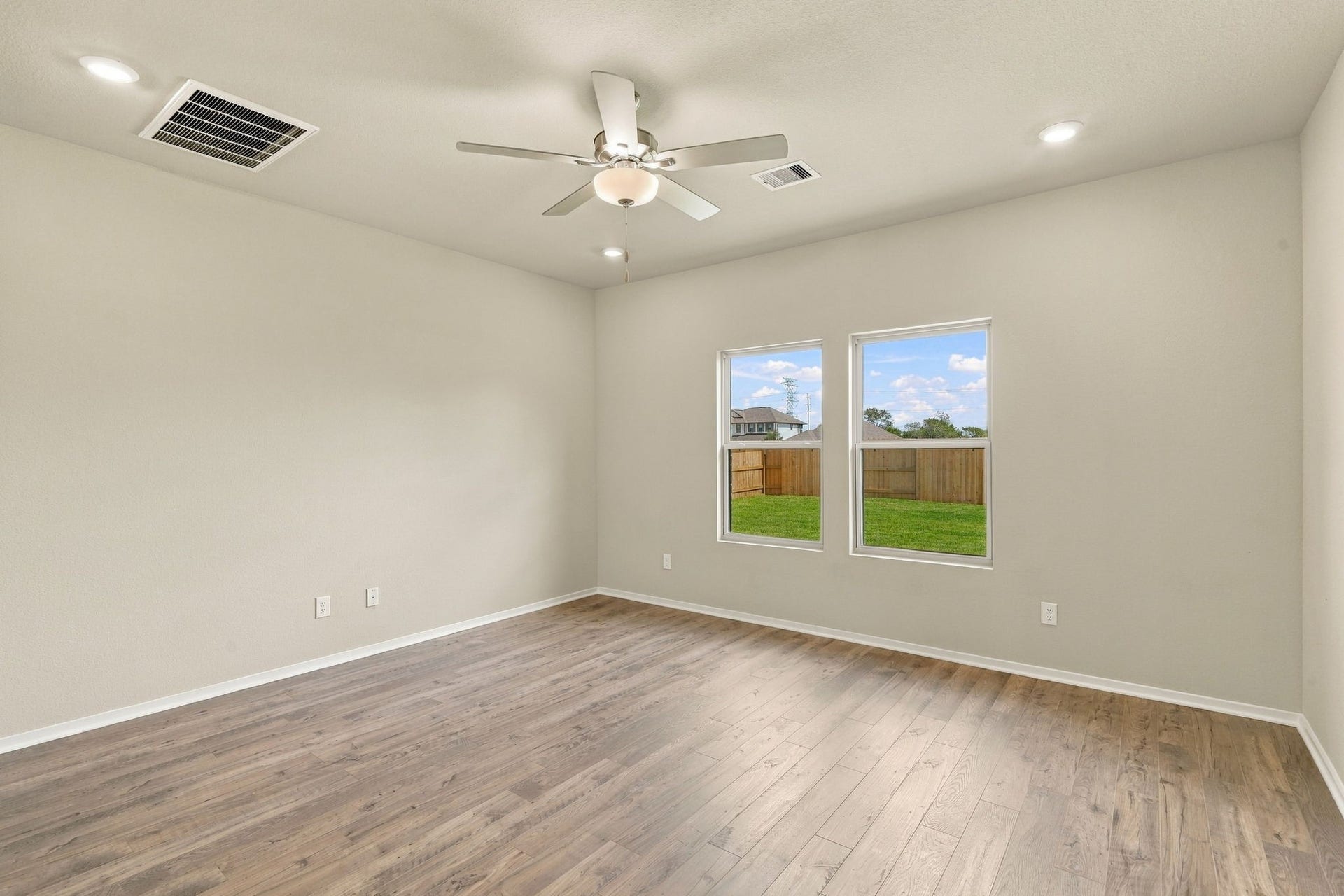 3530 Cardinal Pointe Drive, Angleton, TX 77515 3530 Cardinal Pointe Drive, Angleton, TX 77515