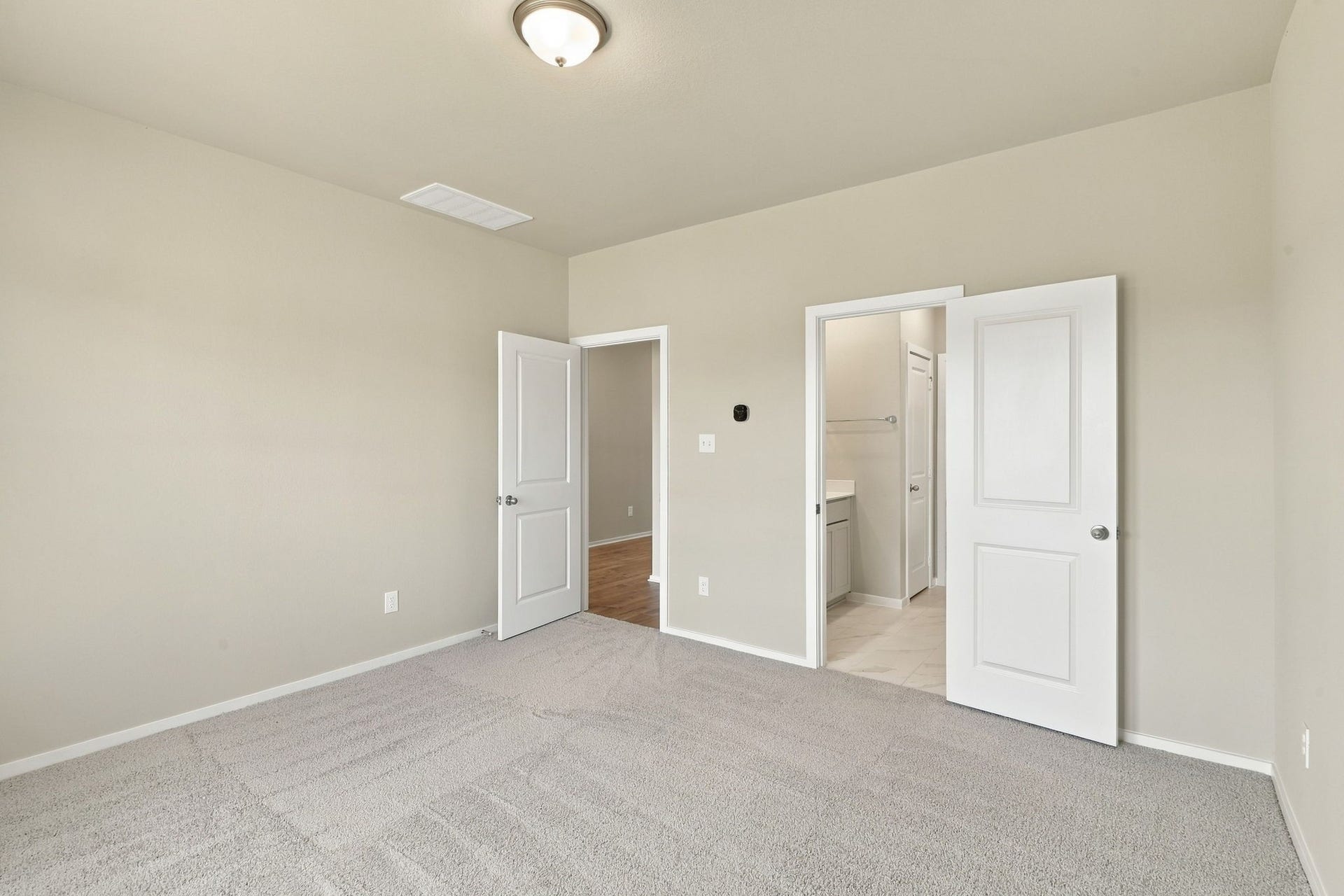 3530 Cardinal Pointe Drive, Angleton, TX 77515 3530 Cardinal Pointe Drive, Angleton, TX 77515