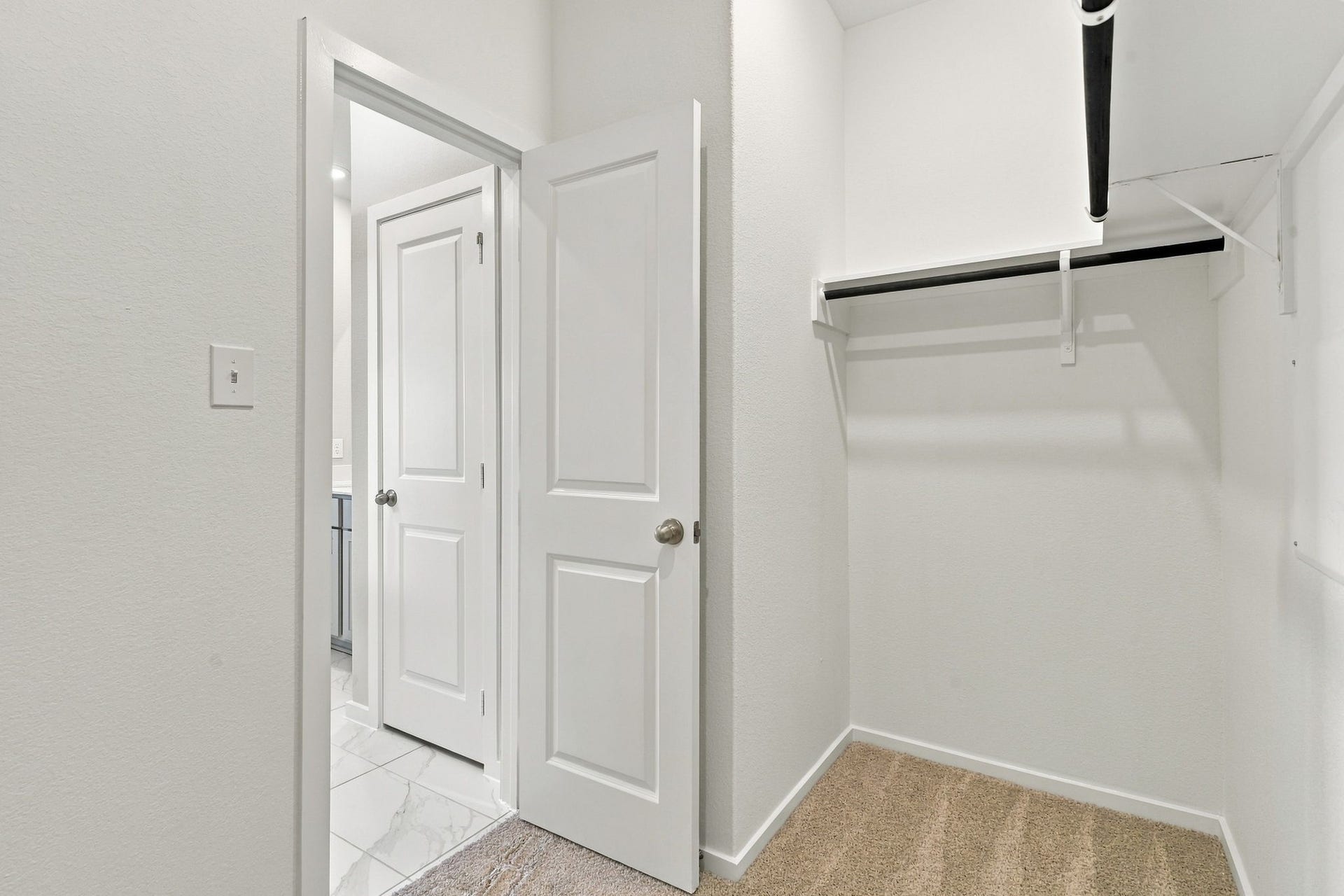 3530 Cardinal Pointe Drive, Angleton, TX 77515 3530 Cardinal Pointe Drive, Angleton, TX 77515
