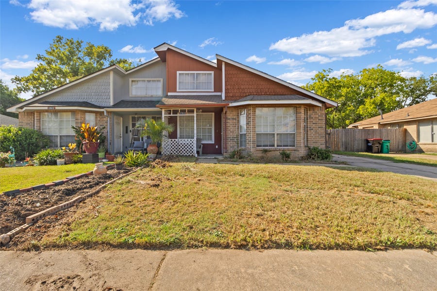 Property photo for 17010 Pastoria Drive, Houston, TX