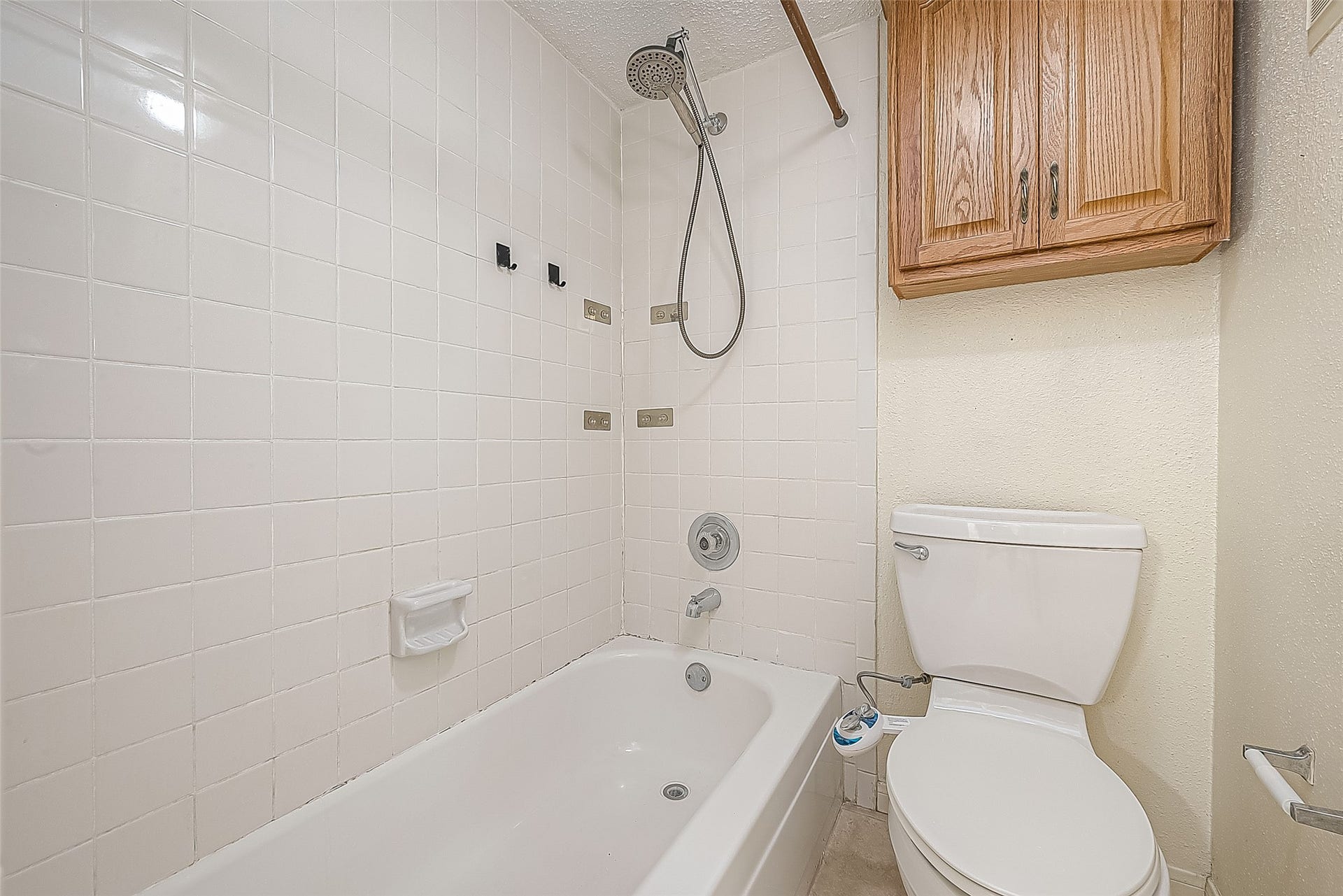 2750 Holly Hall Street, #1707, Houston, TX 77054 2750 Holly Hall Street, #1707, Houston, TX 77054